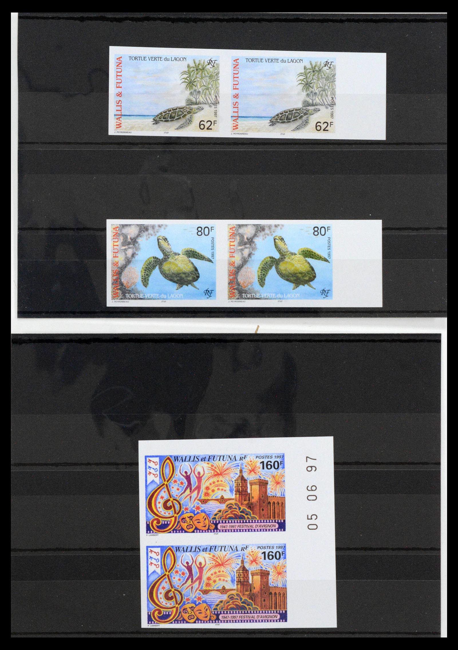 13139 0052 - Postzegelverzameling 13139 Wallis et Futuna ongetand 1977-1997,