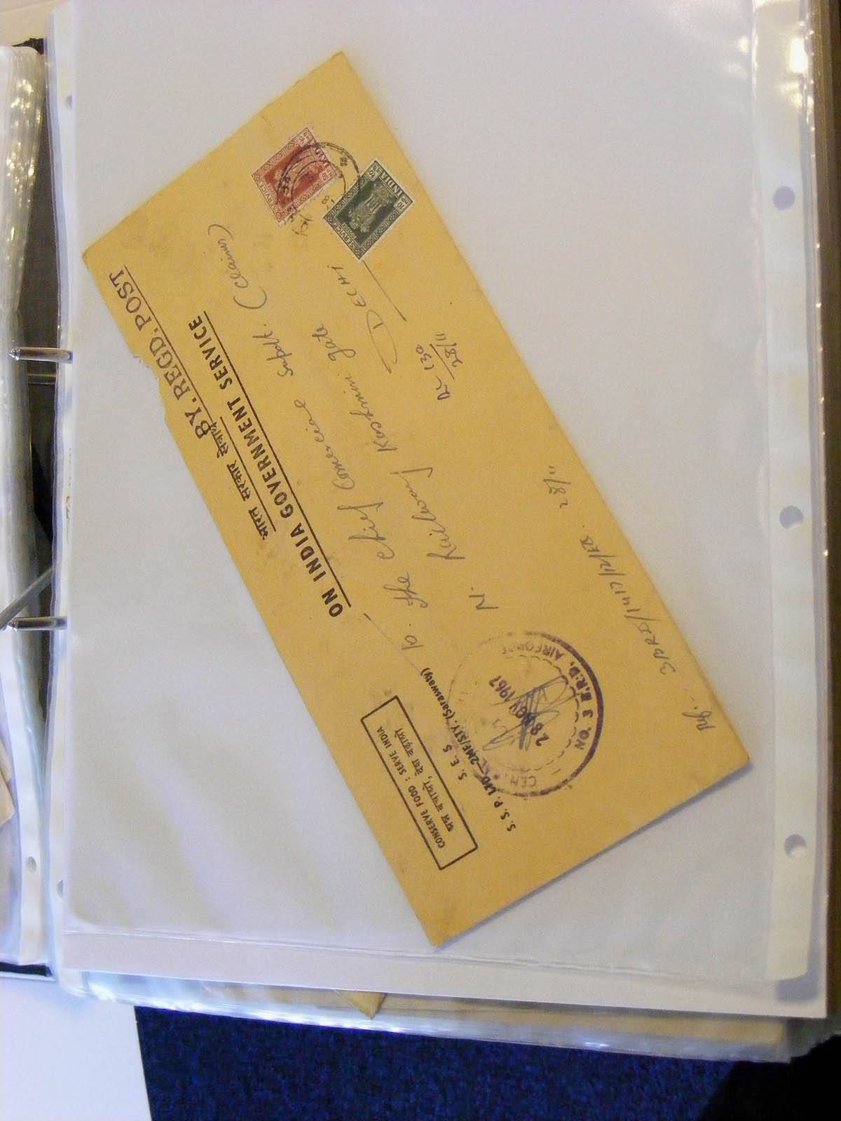 19584-1 036 - 19584 India dienst brieven.