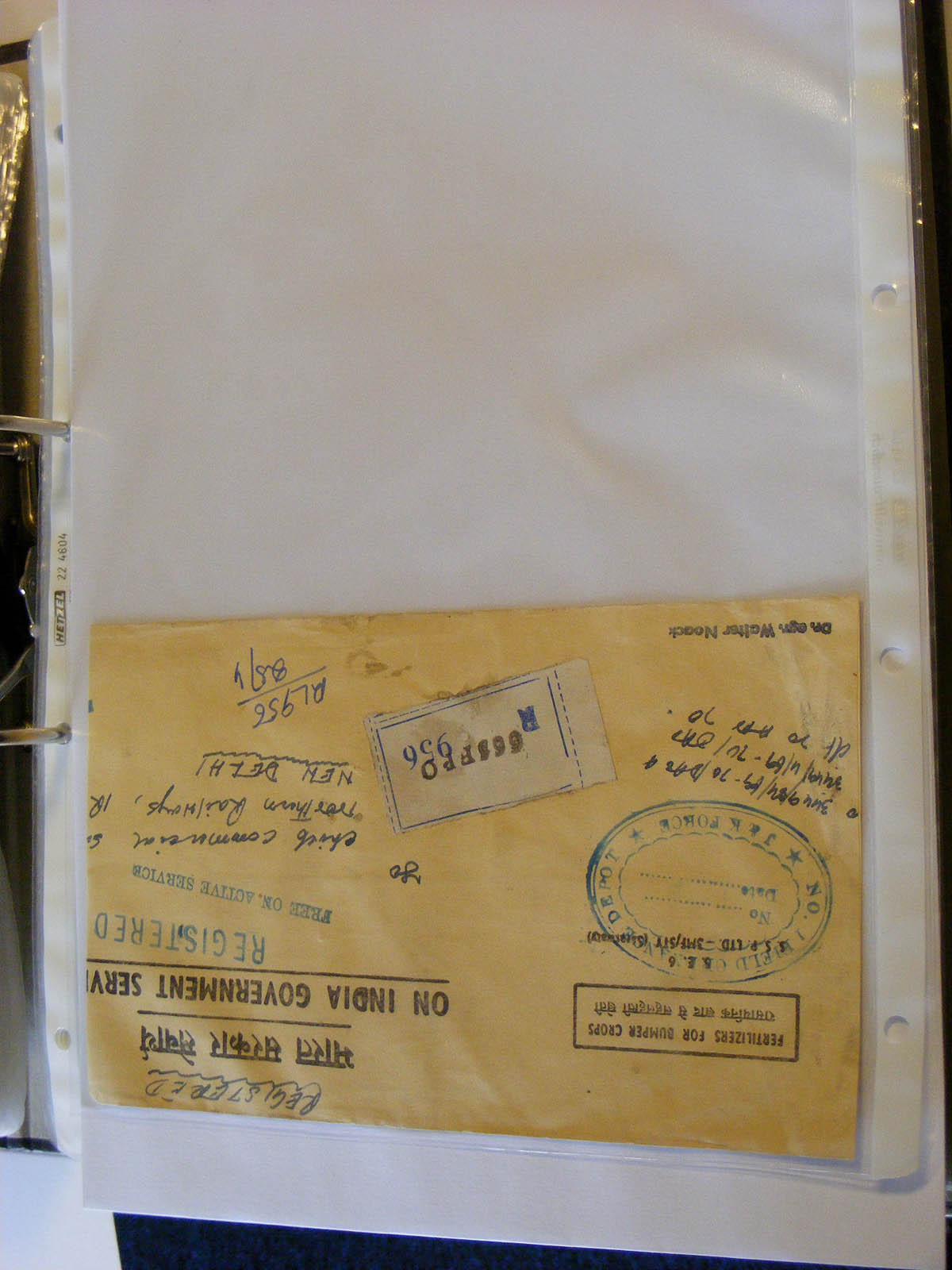19584-1 130 - 19584 India dienst brieven.