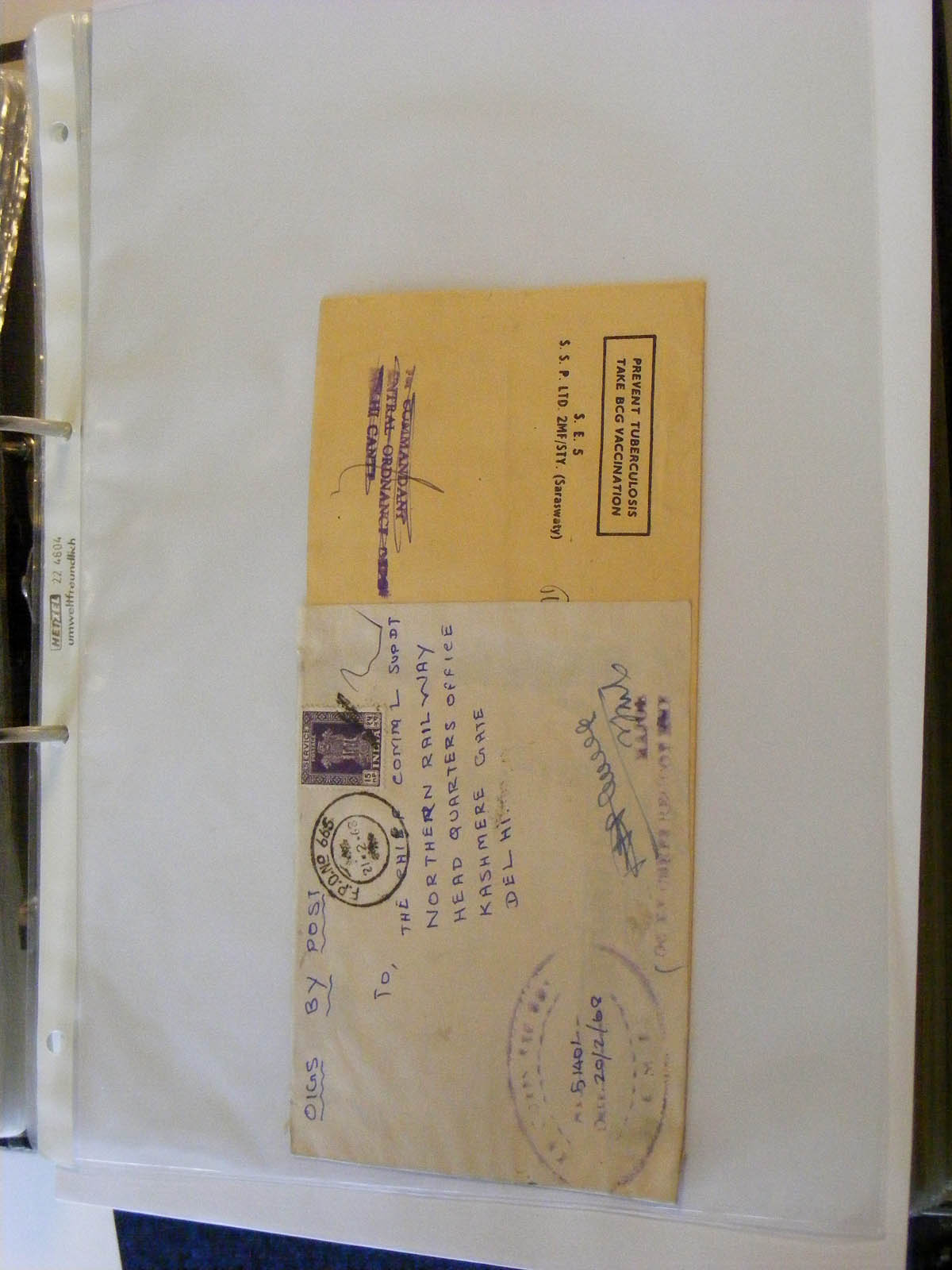 19584-1 135 - 19584 India dienst brieven.