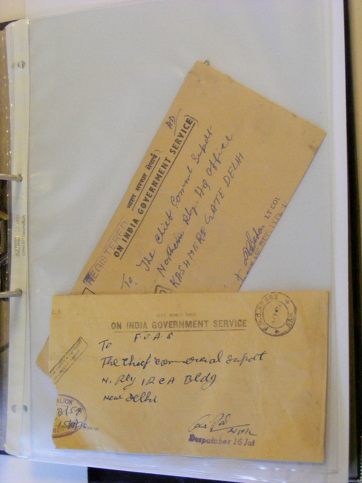 19584-2 227 - 19584 India dienst brieven.