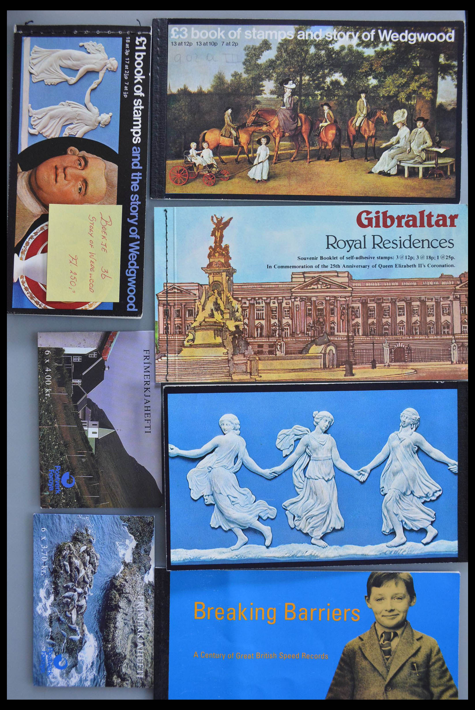 28358 002 - 28358 West Europa postzegelboekjes.