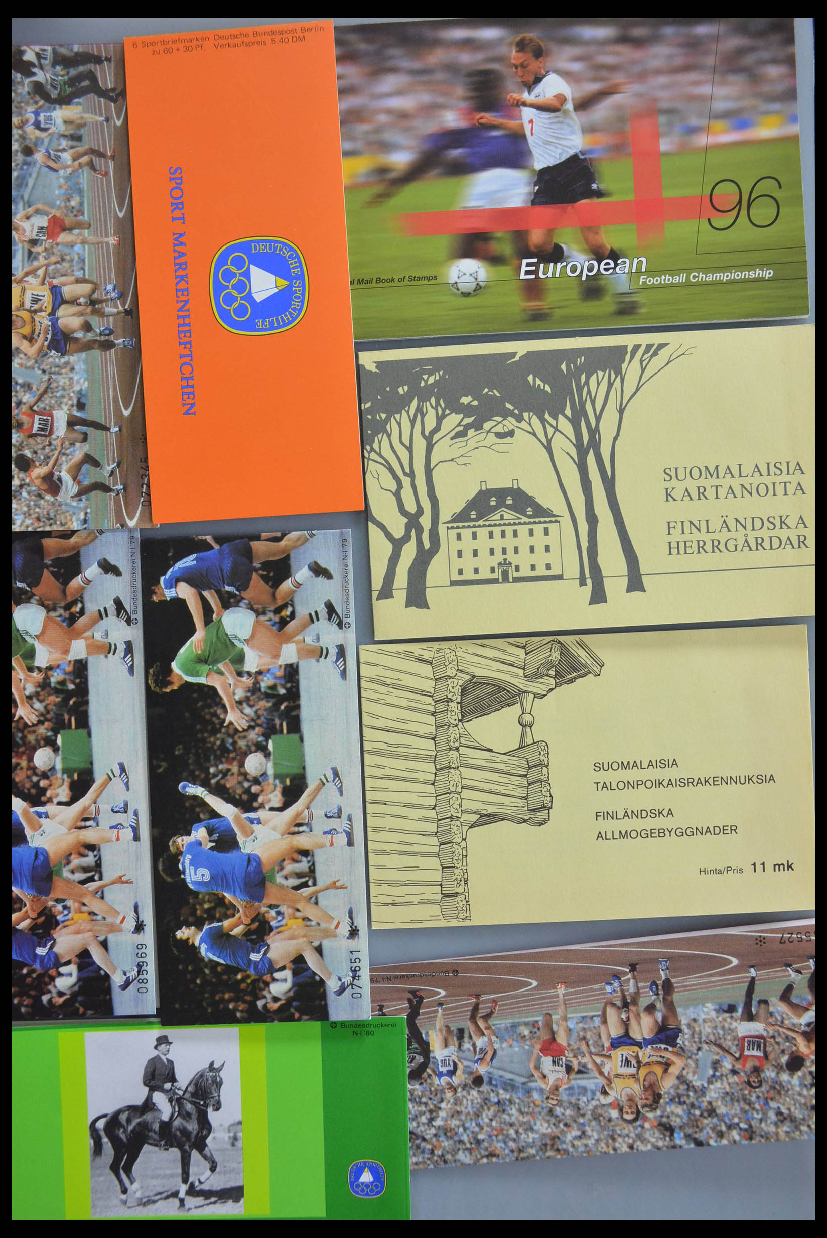 28358 003 - 28358 Western Europe stampbooklets.