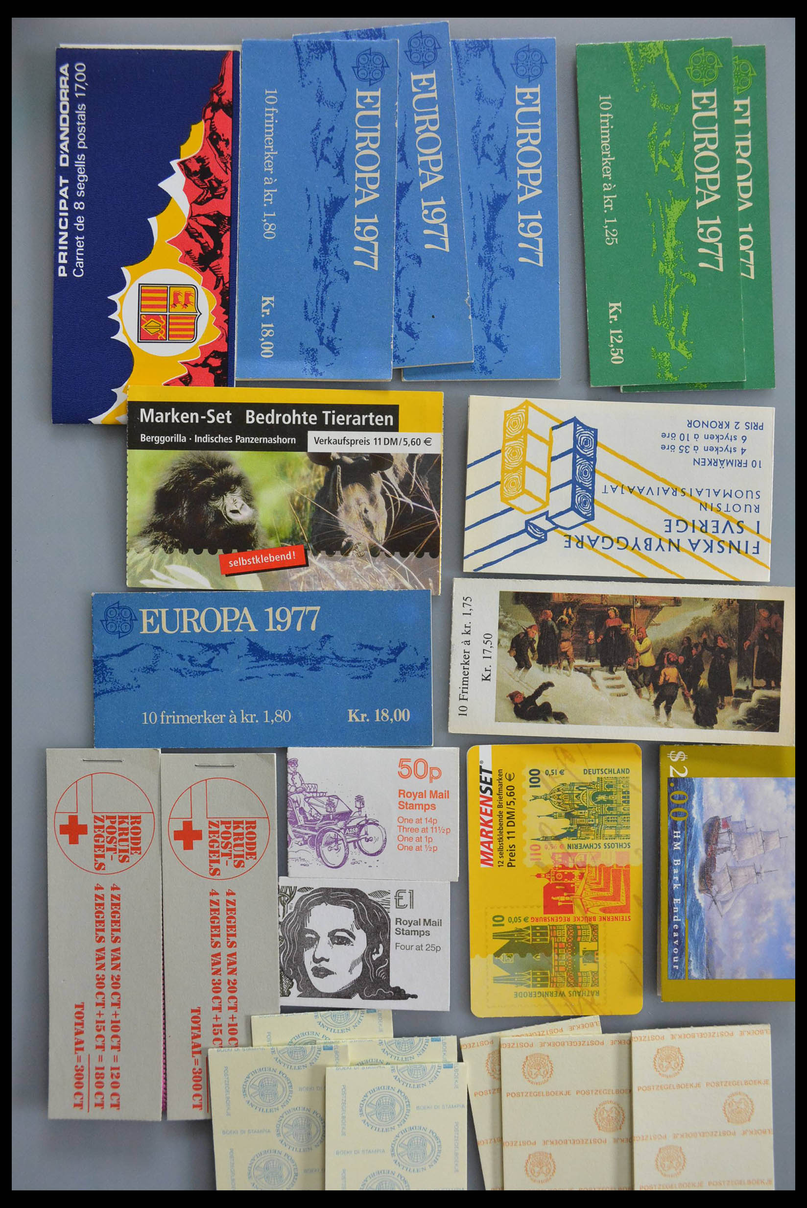 28358 013 - 28358 West Europa postzegelboekjes.
