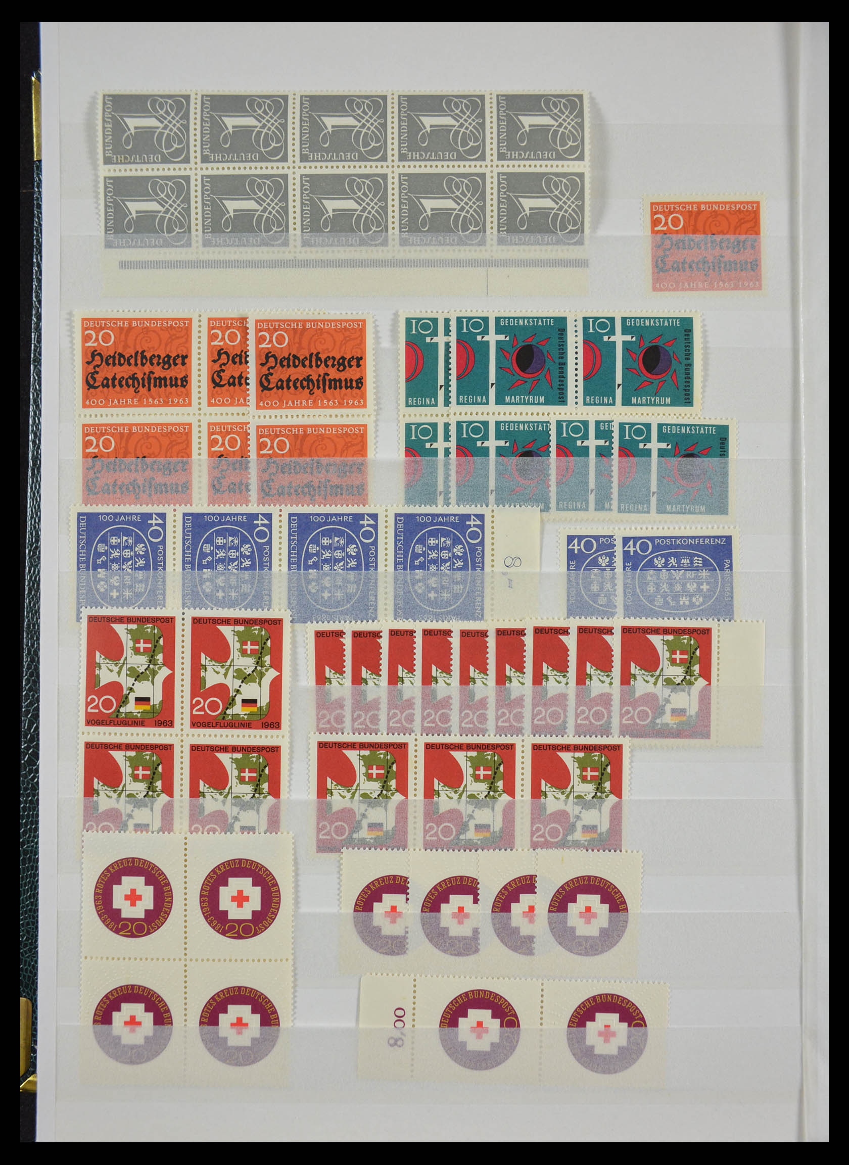28379 012 - 28379 Bundespost 1958-2000 postfrisse stock.
