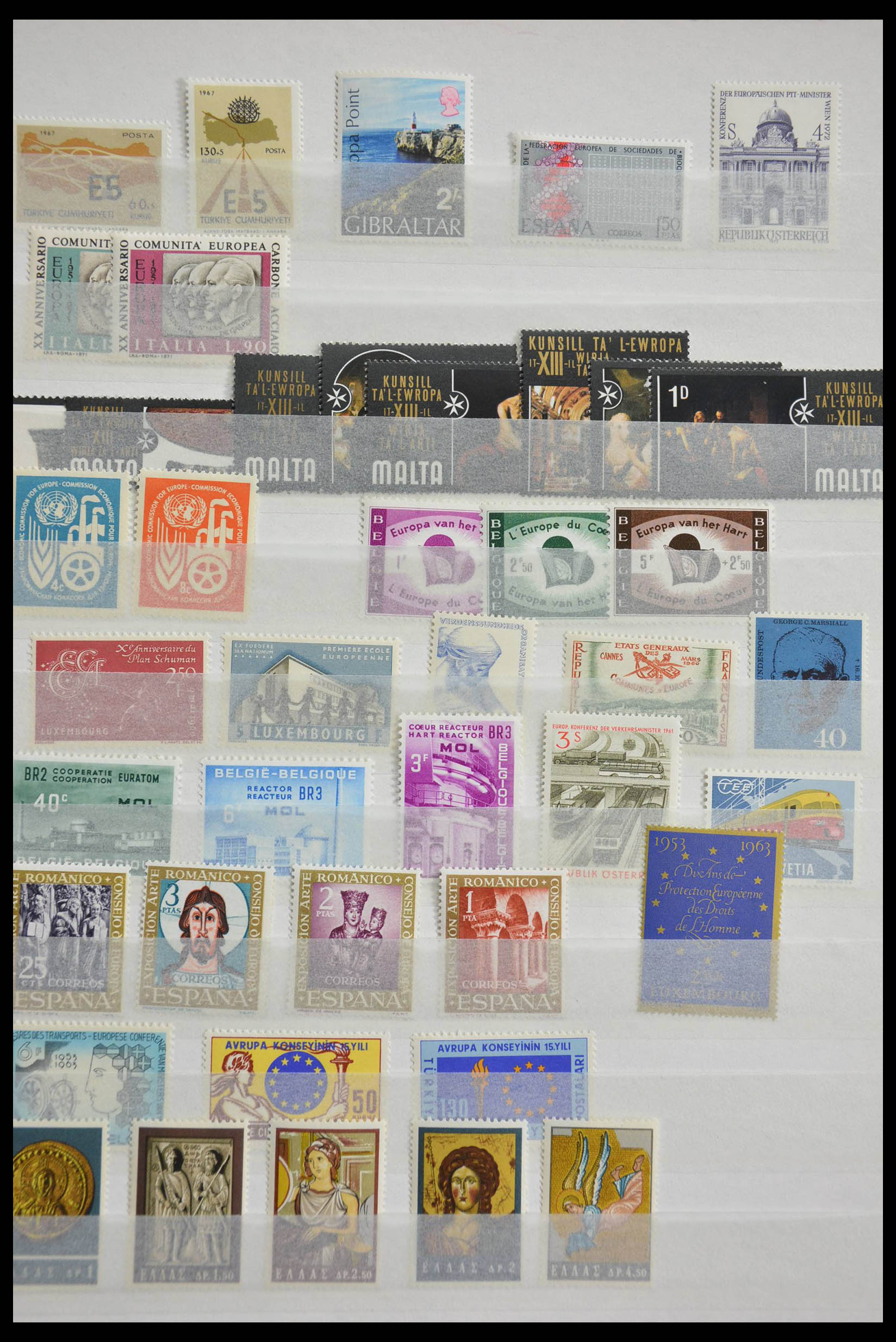 28515 029 - 28515 World souvenir sheets.