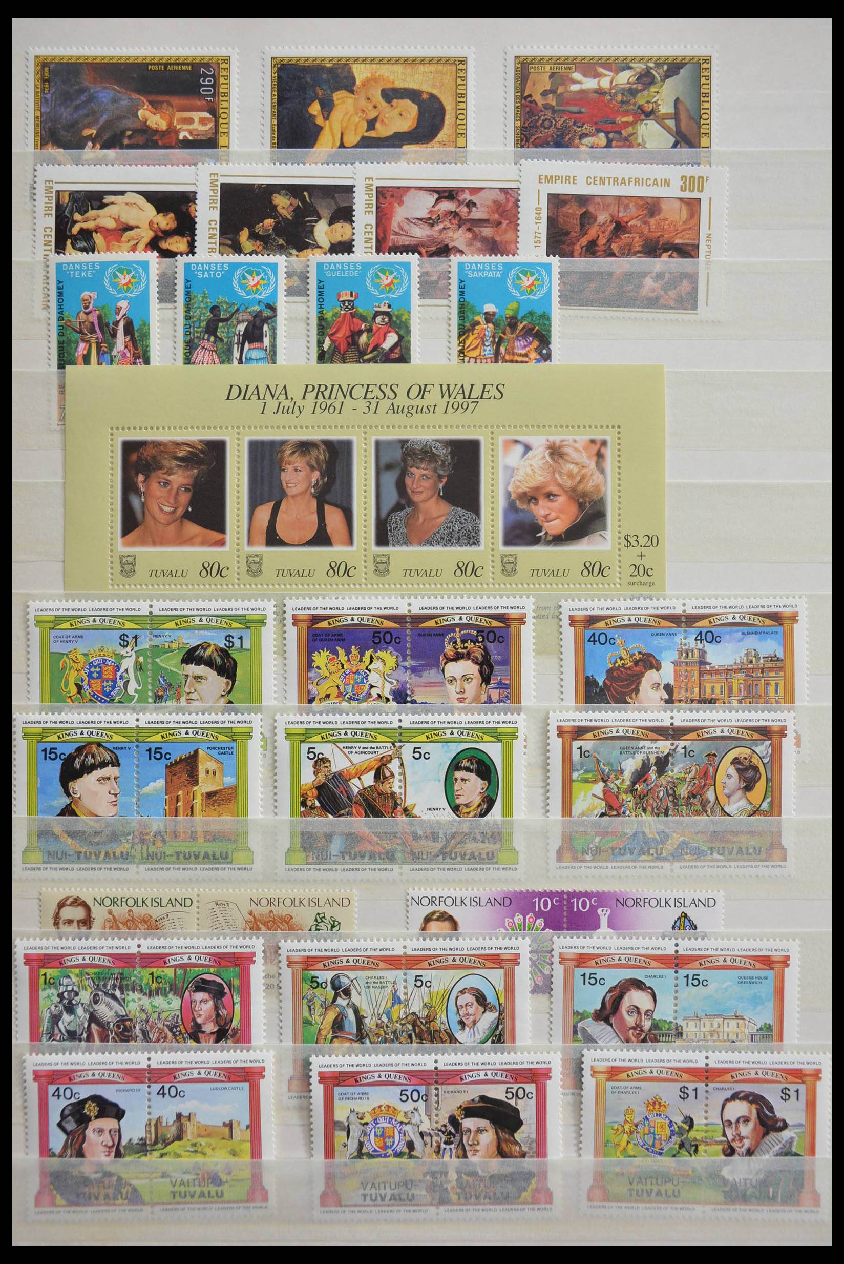 28527 006 - 28527 World MNH.