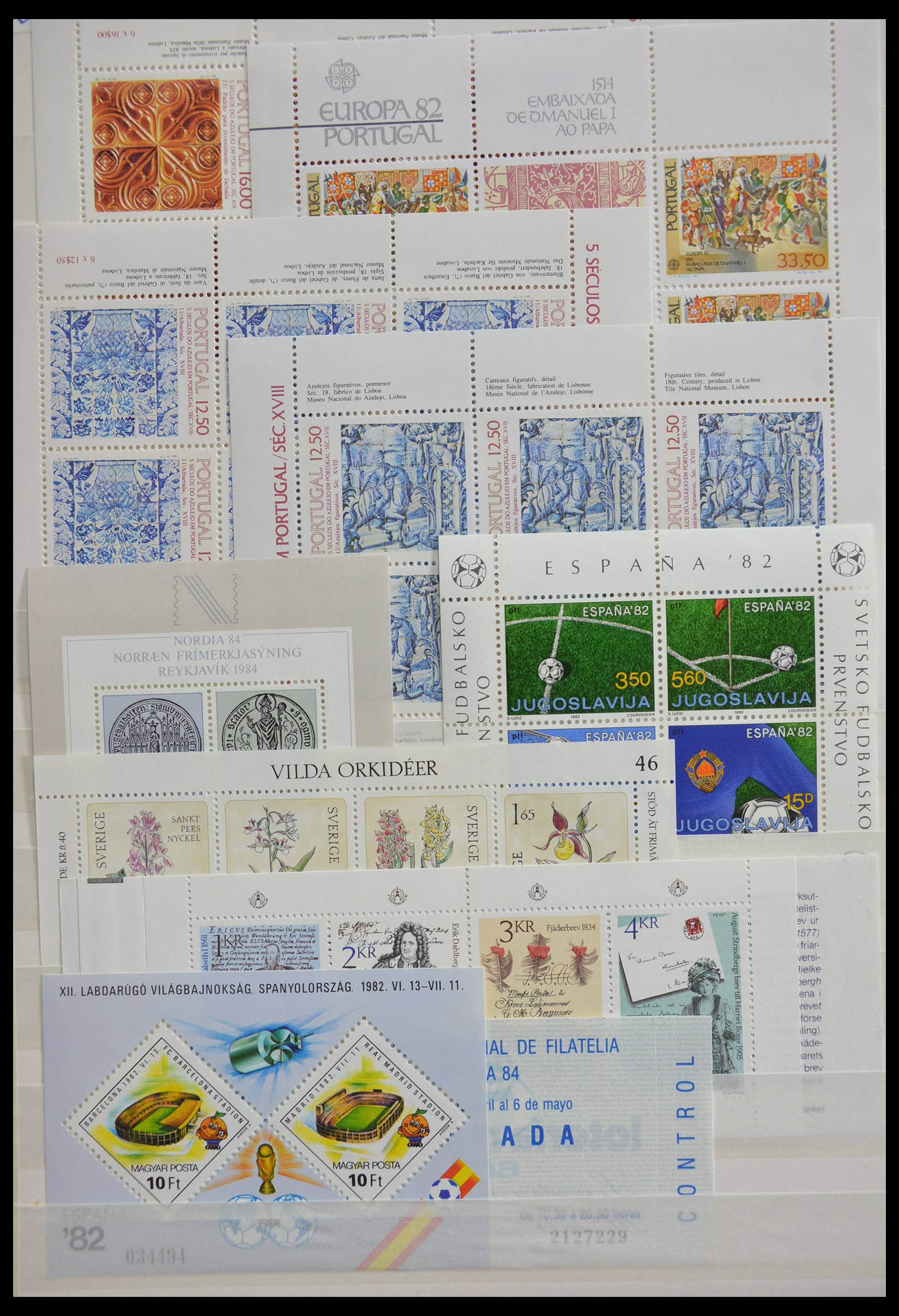 28538 004 - 28538 World souvenir sheets.