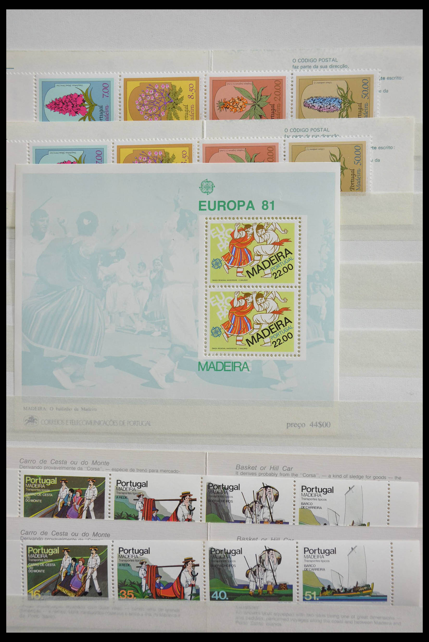 28540 041 - 28540 Portugal souvenir sheets.
