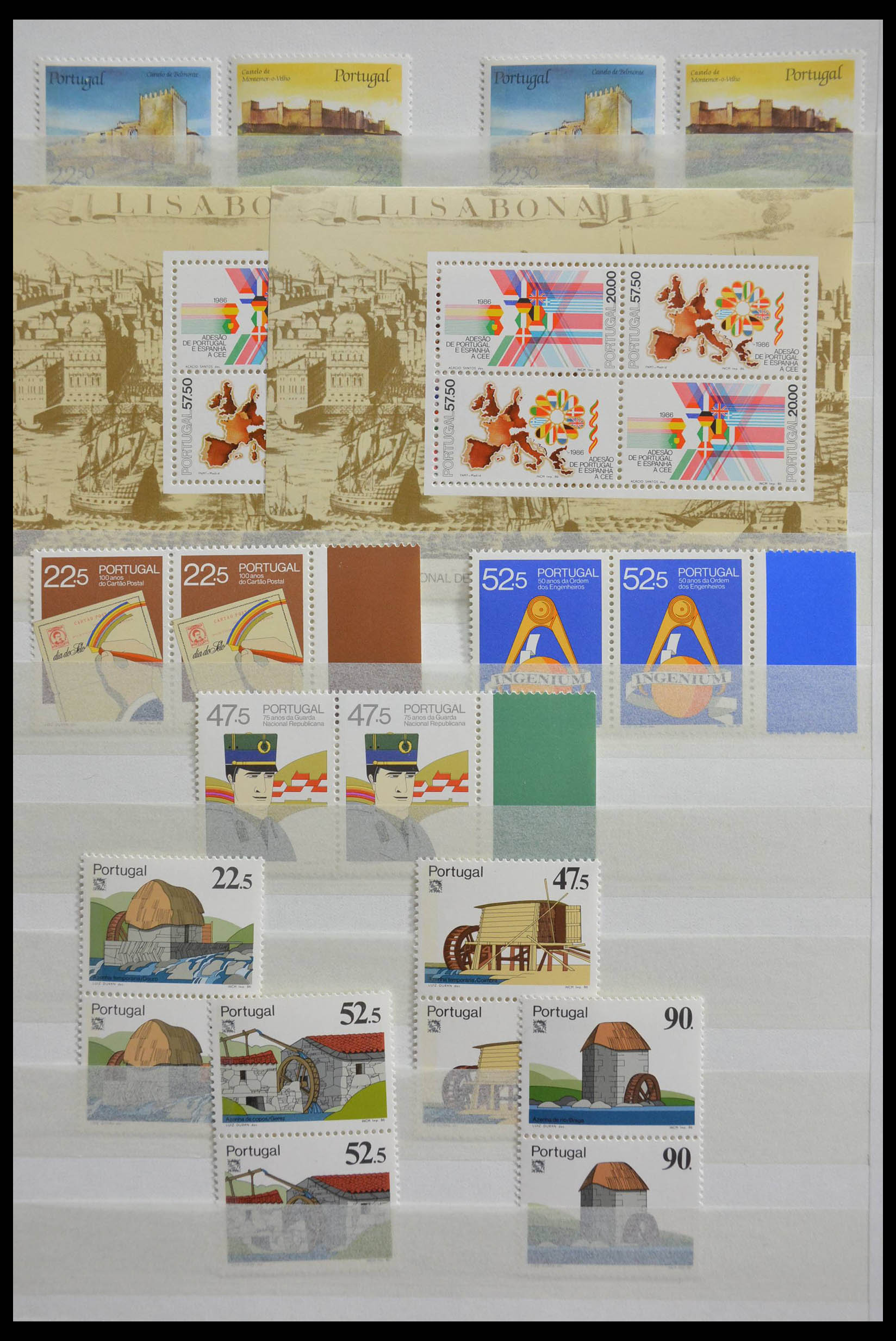 28540 047 - 28540 Portugal souvenir sheets.