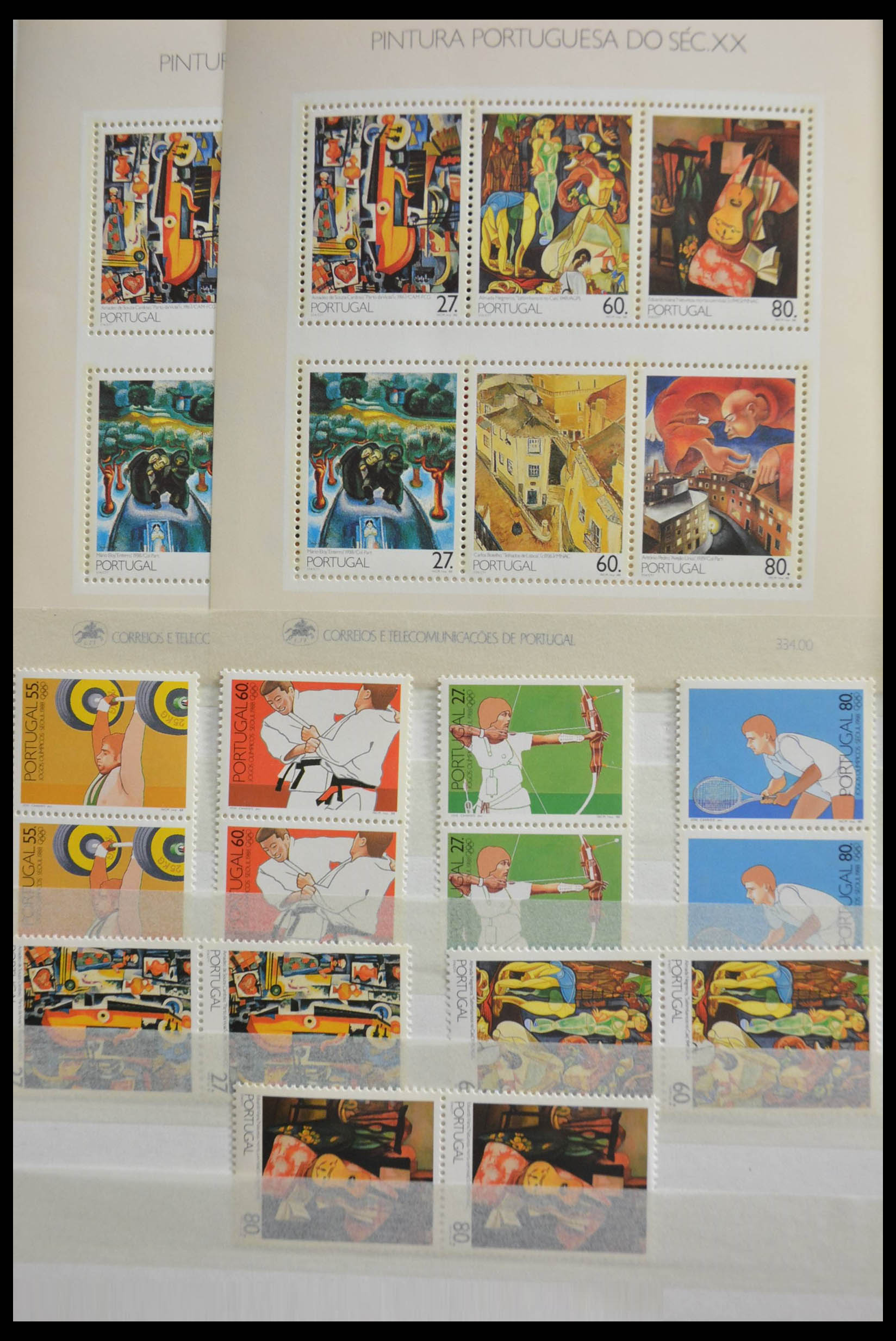 28540 054 - 28540 Portugal souvenir sheets.