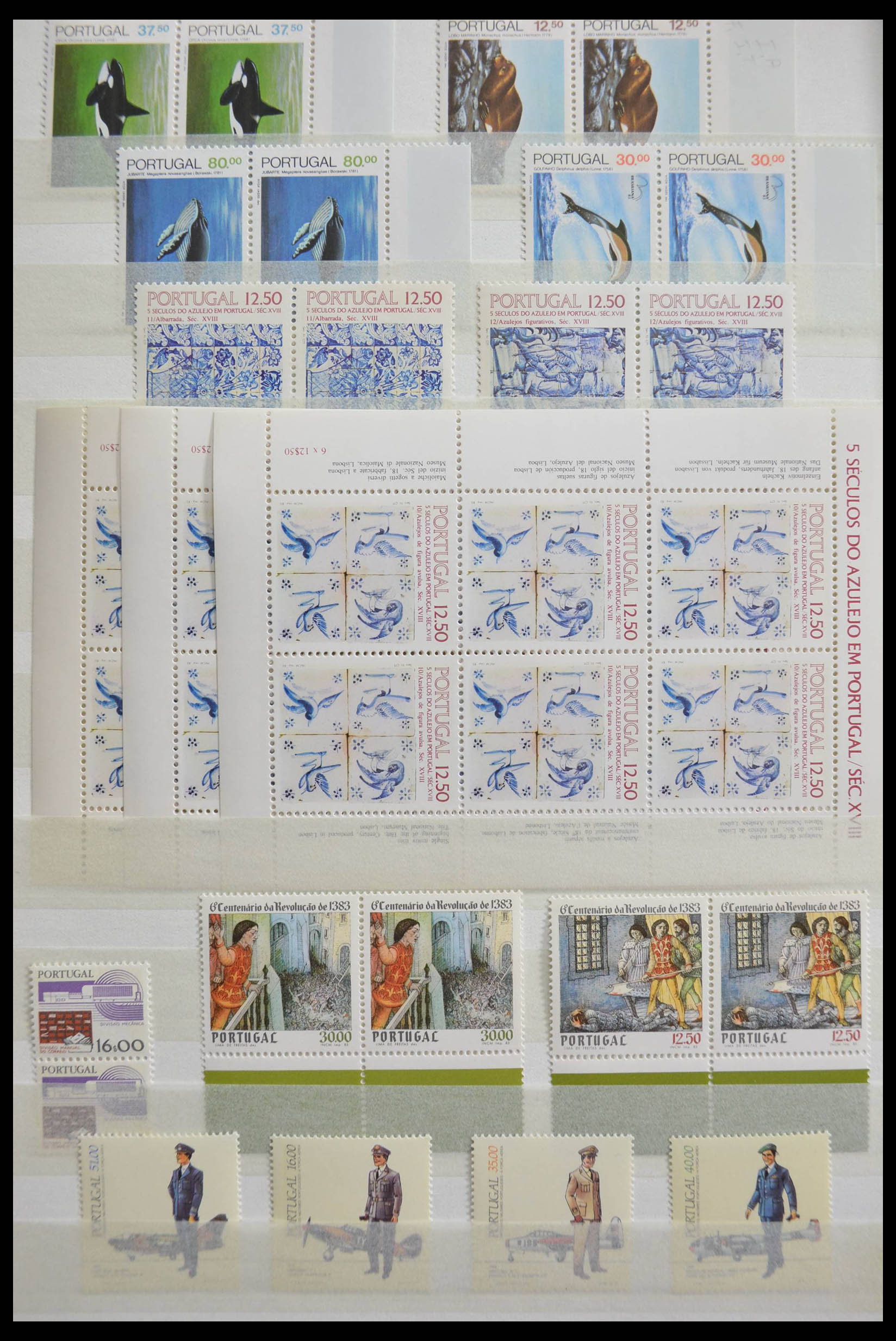 28540 058 - 28540 Portugal souvenir sheets.