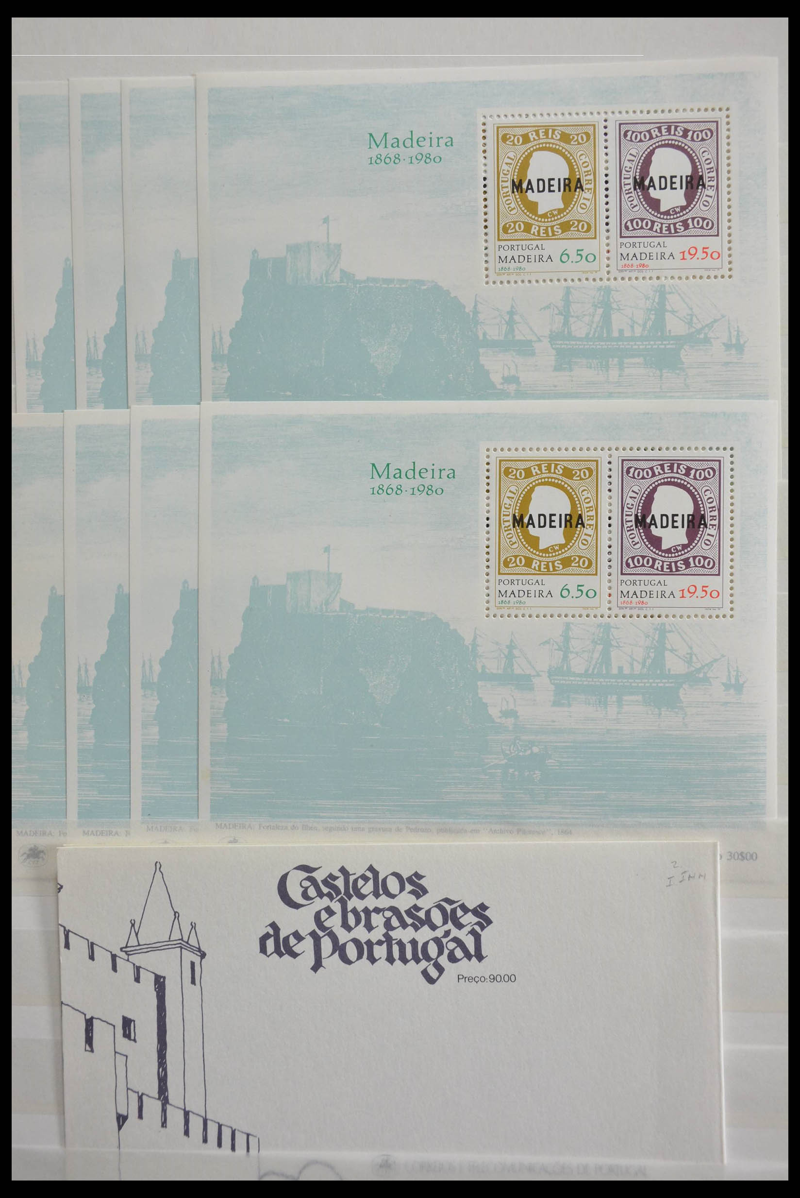 28540 091 - 28540 Portugal souvenir sheets.