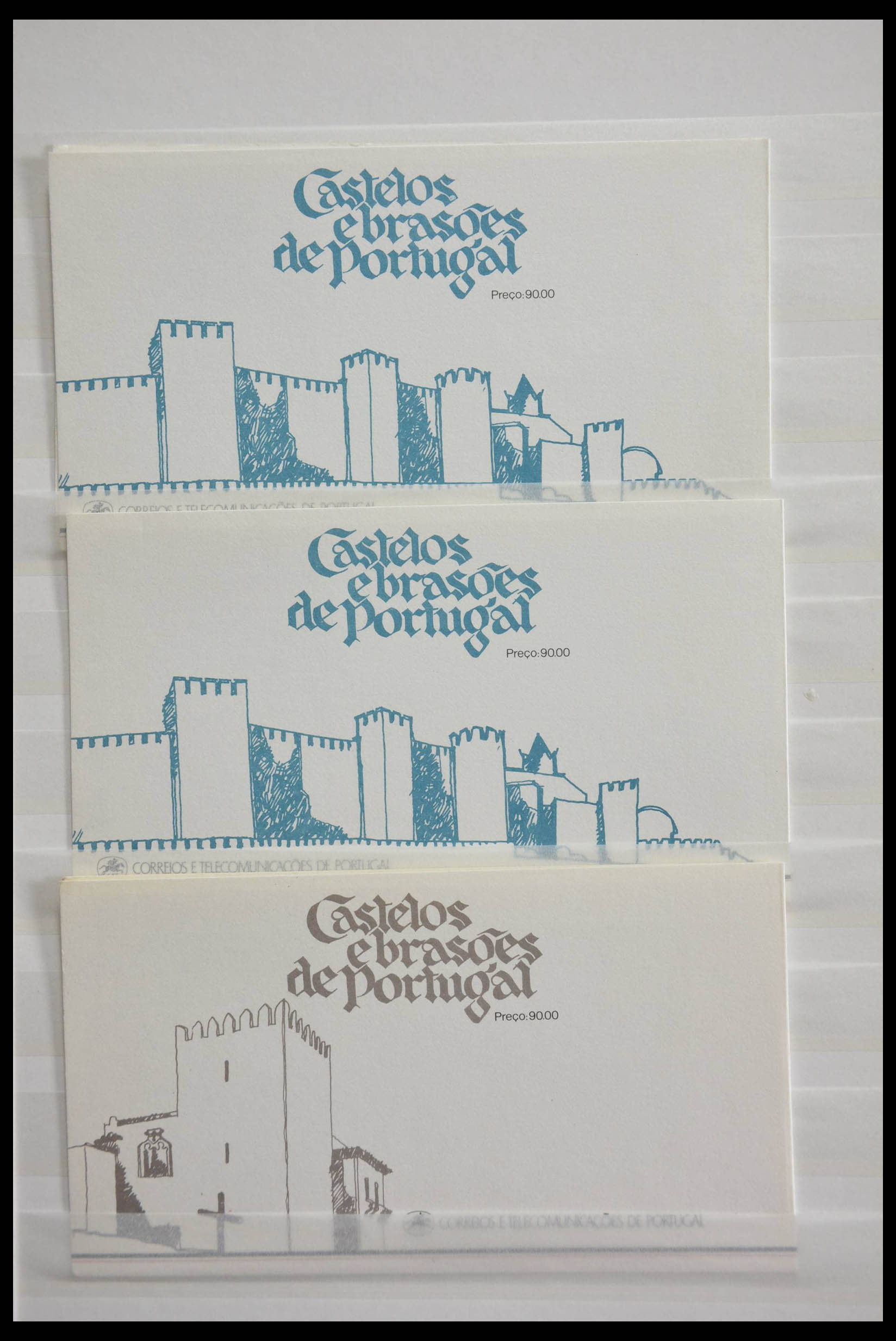 28540 095 - 28540 Portugal souvenir sheets.