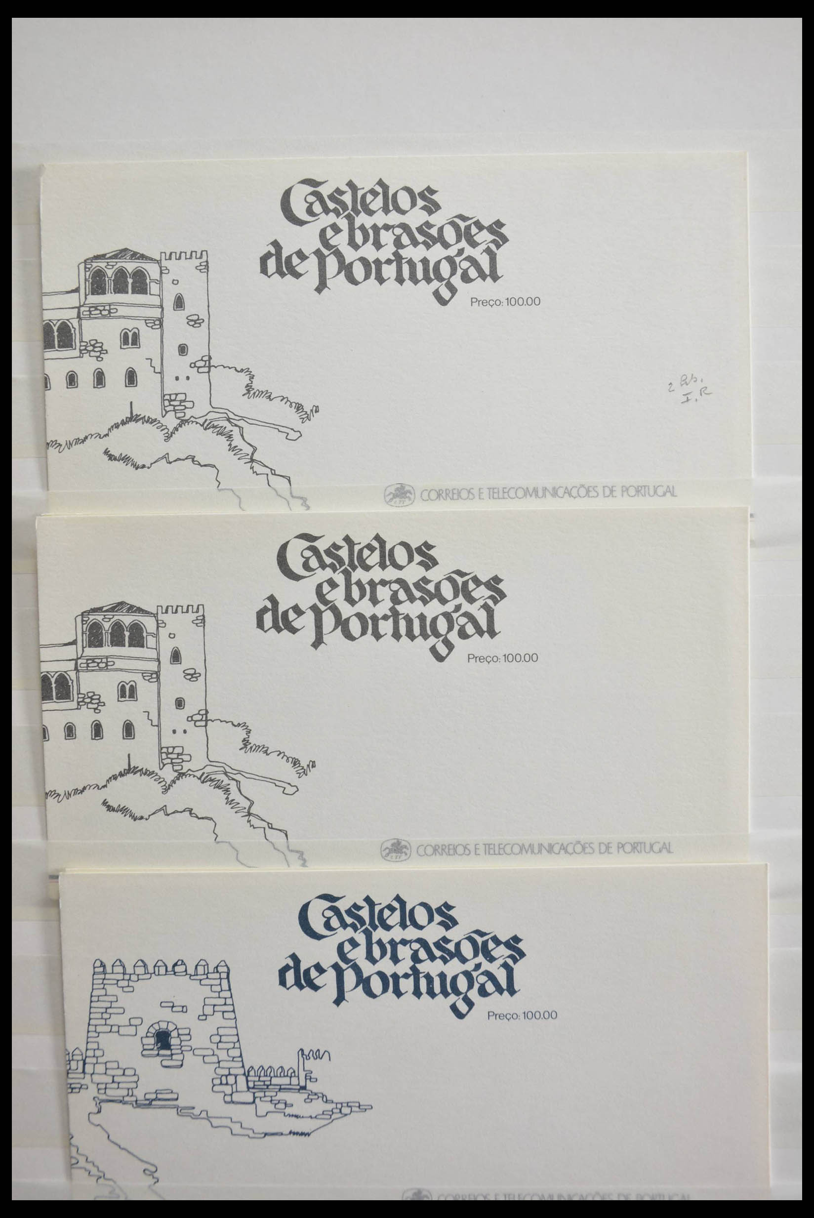 28540 098 - 28540 Portugal souvenir sheets.