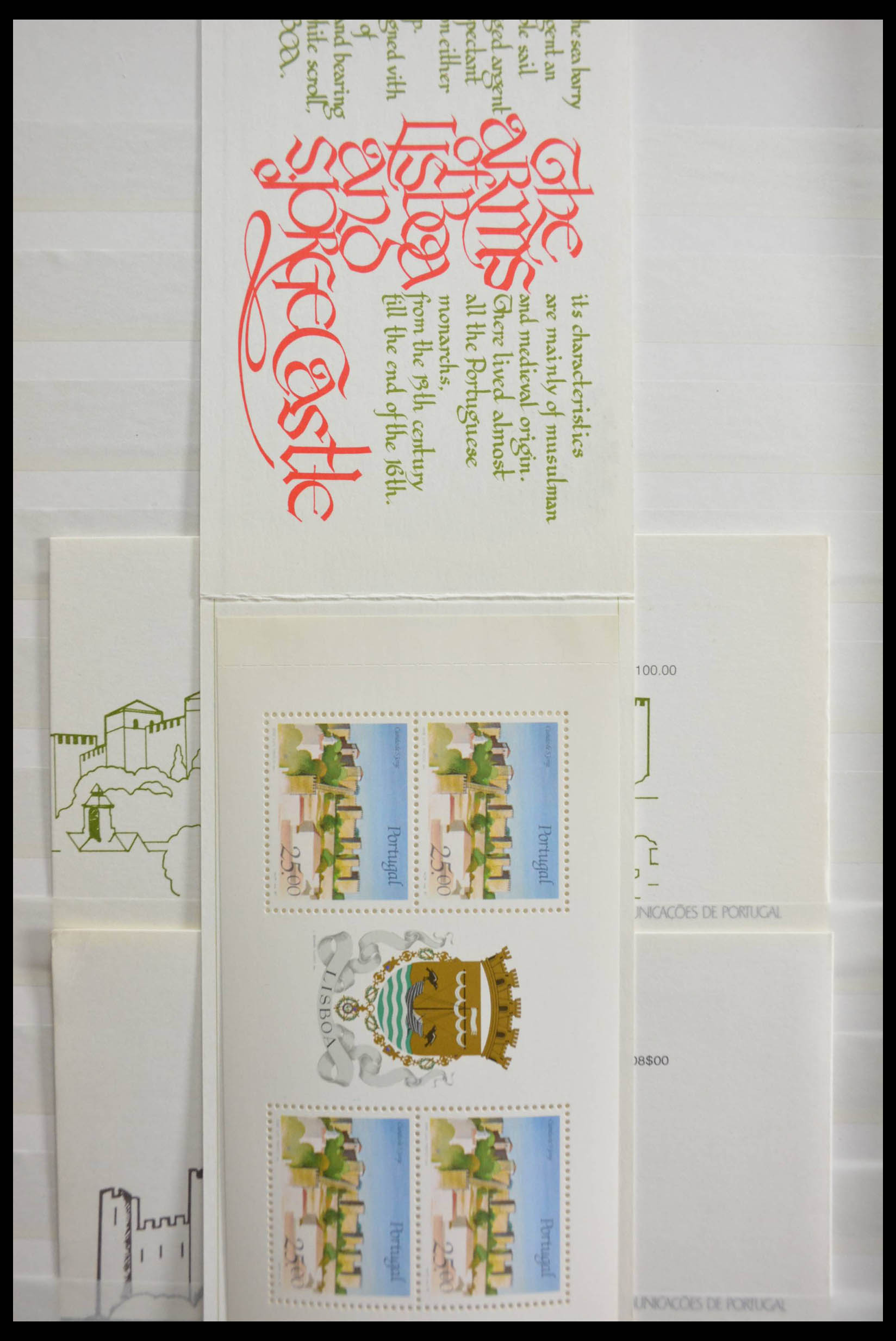 28540 101 - 28540 Portugal souvenir sheets.