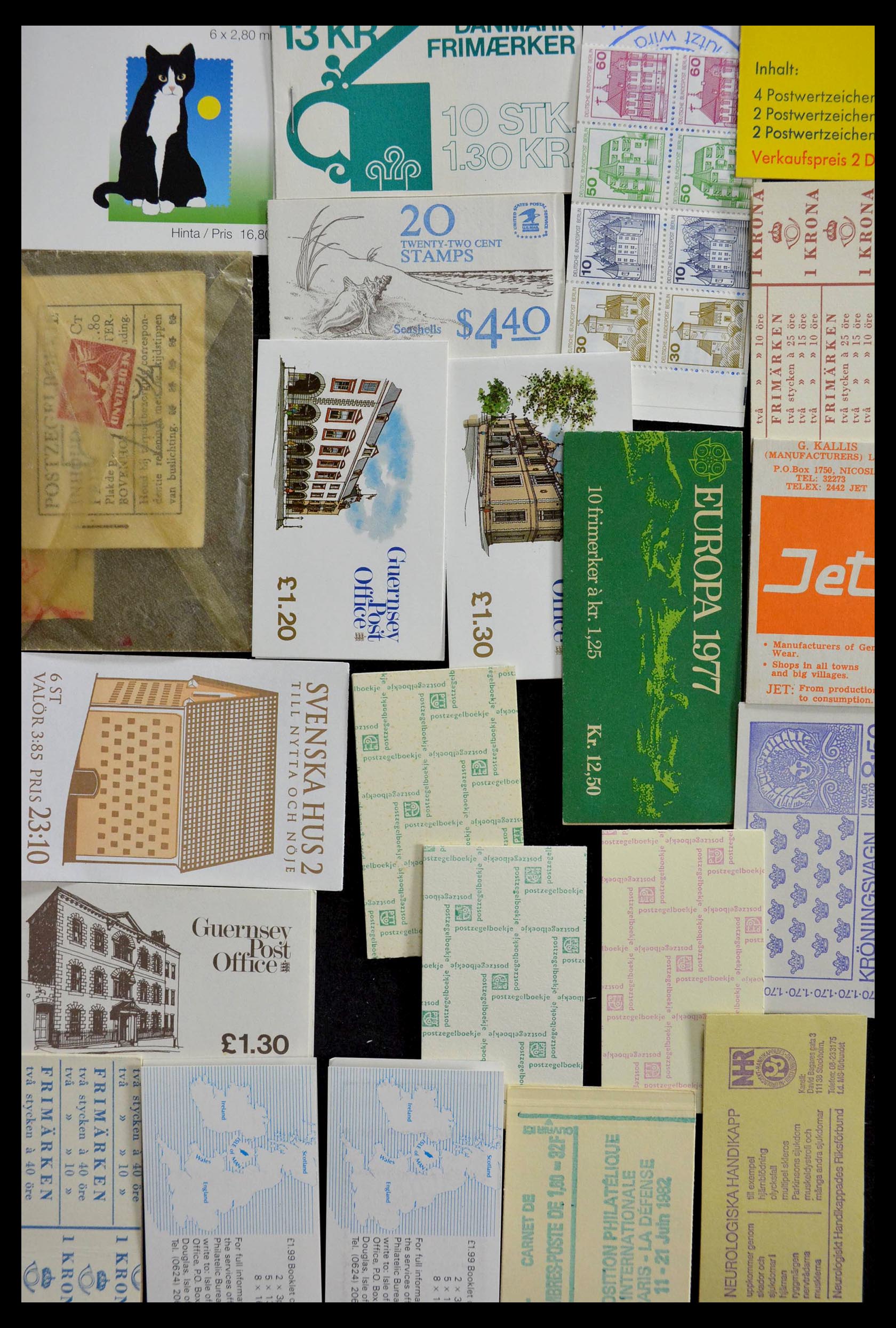 28824 037 - 28824 West Europa postzegelboekjes t/m modern.
