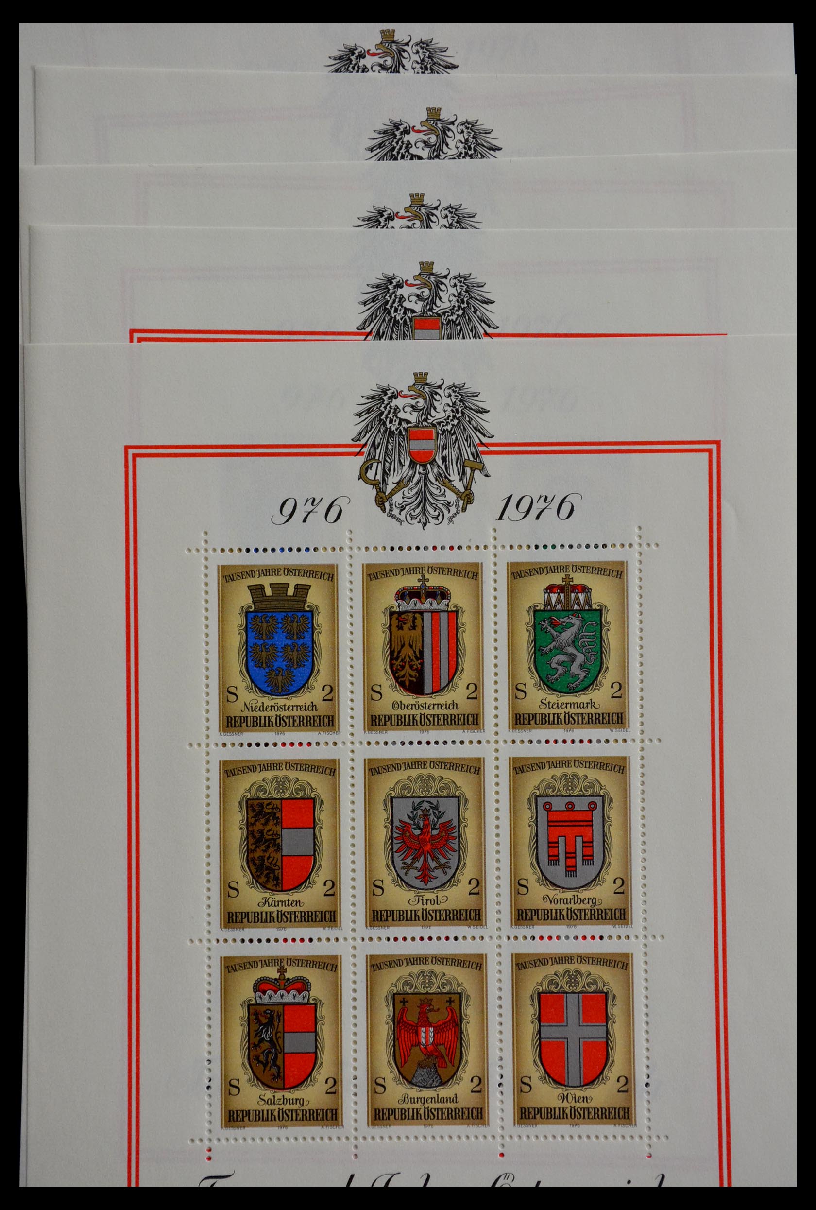 28986 045 - 28986 Souvenir sheets Western Europe.