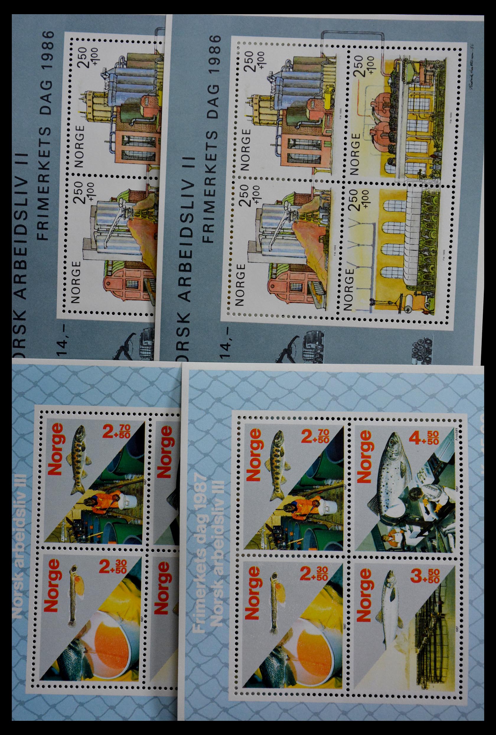 28986 052 - 28986 Souvenir sheets Western Europe.