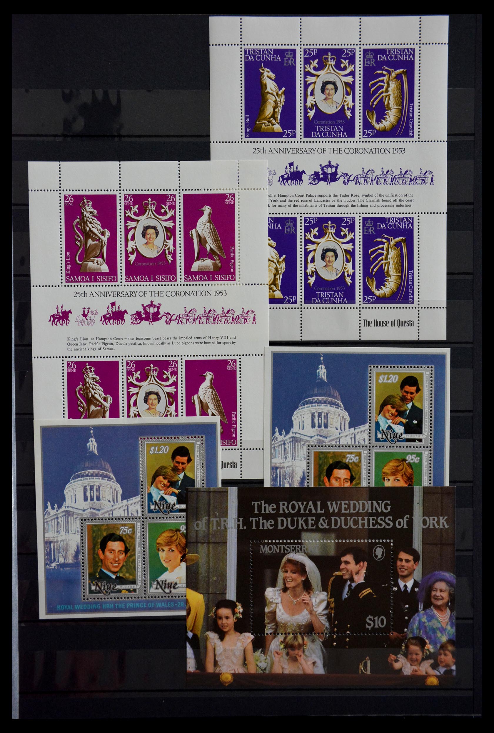 29352 011 - 29352 British Commonwealth sheetlets 1937-1997.
