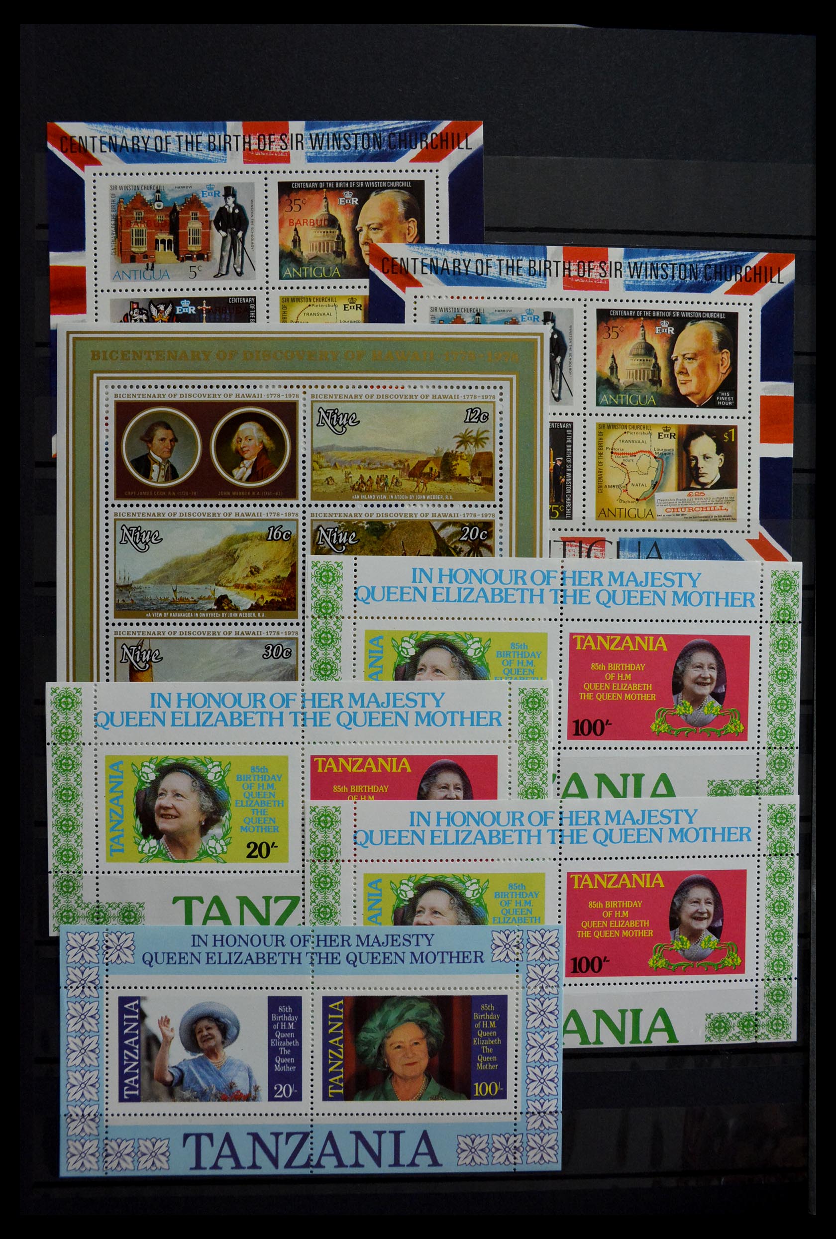 29352 065 - 29352 British Commonwealth sheetlets 1937-1997.