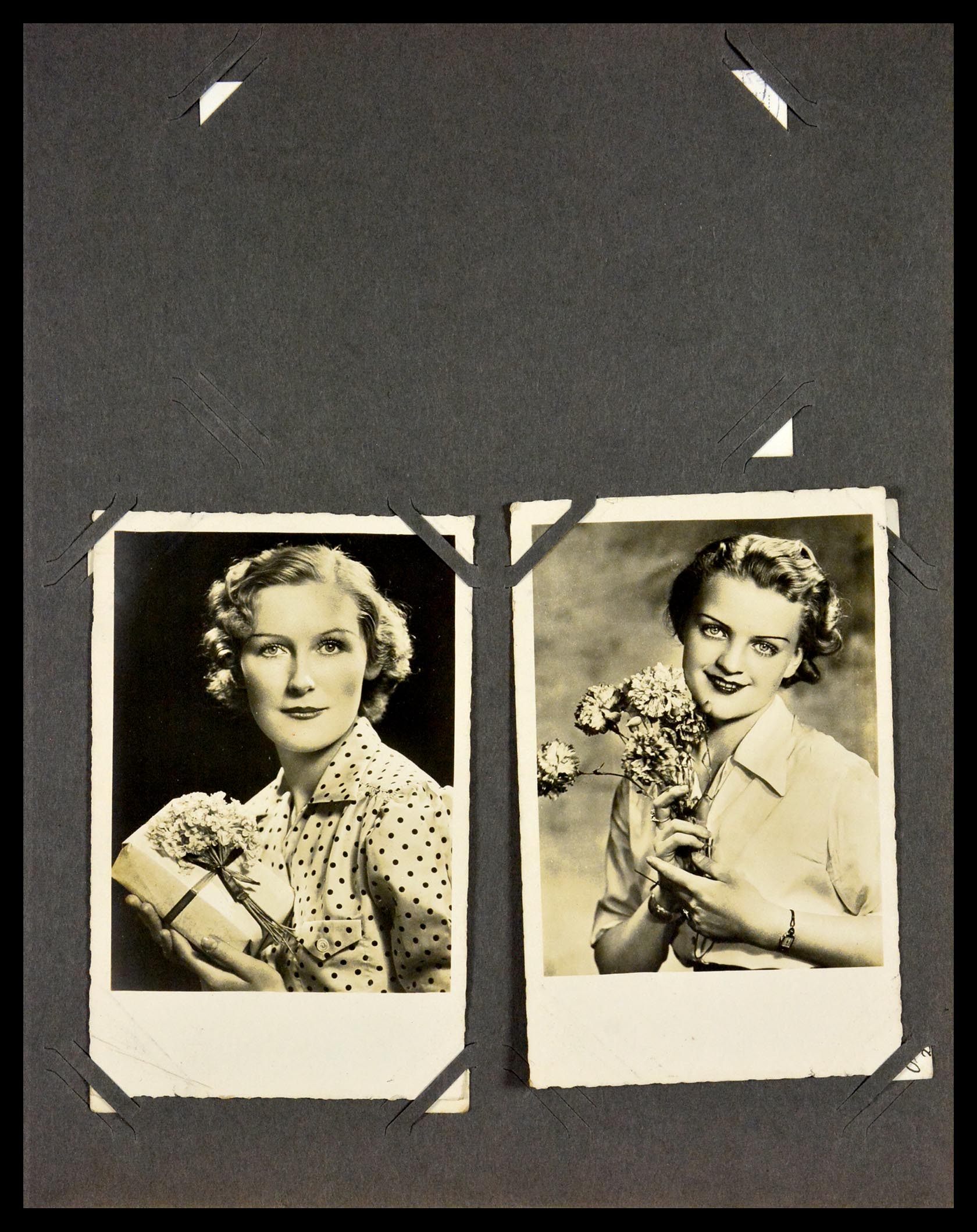 29518 034 - 29518 Netherlands picture postcards 1939-1940.