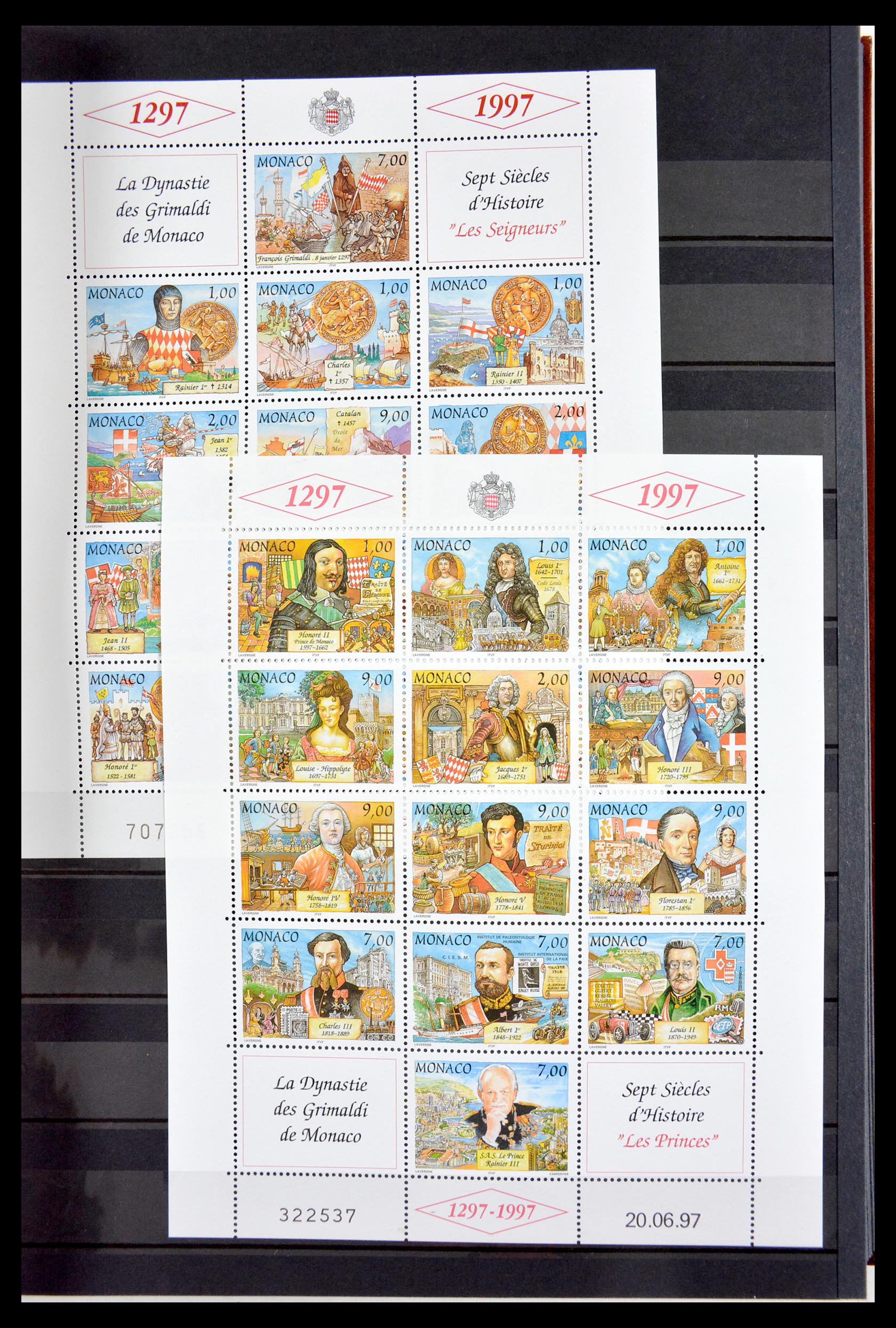 29584 023 - 29584 World souvenir sheets 1980-2011.