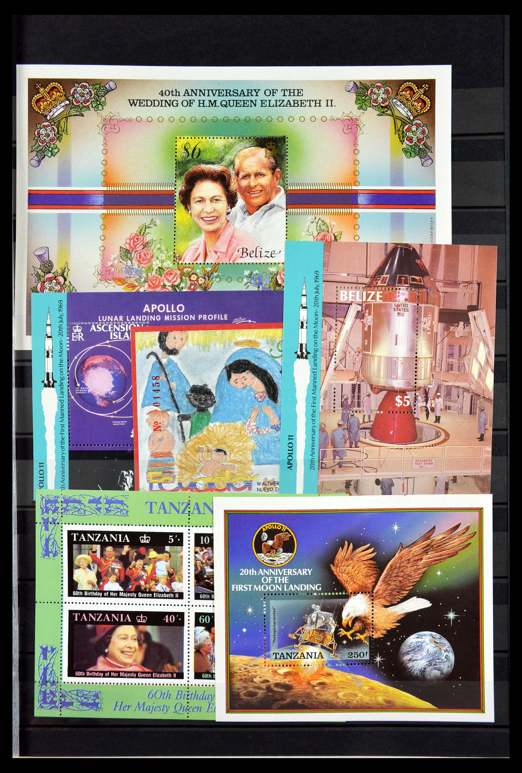 29584 037 - 29584 World souvenir sheets 1980-2011.