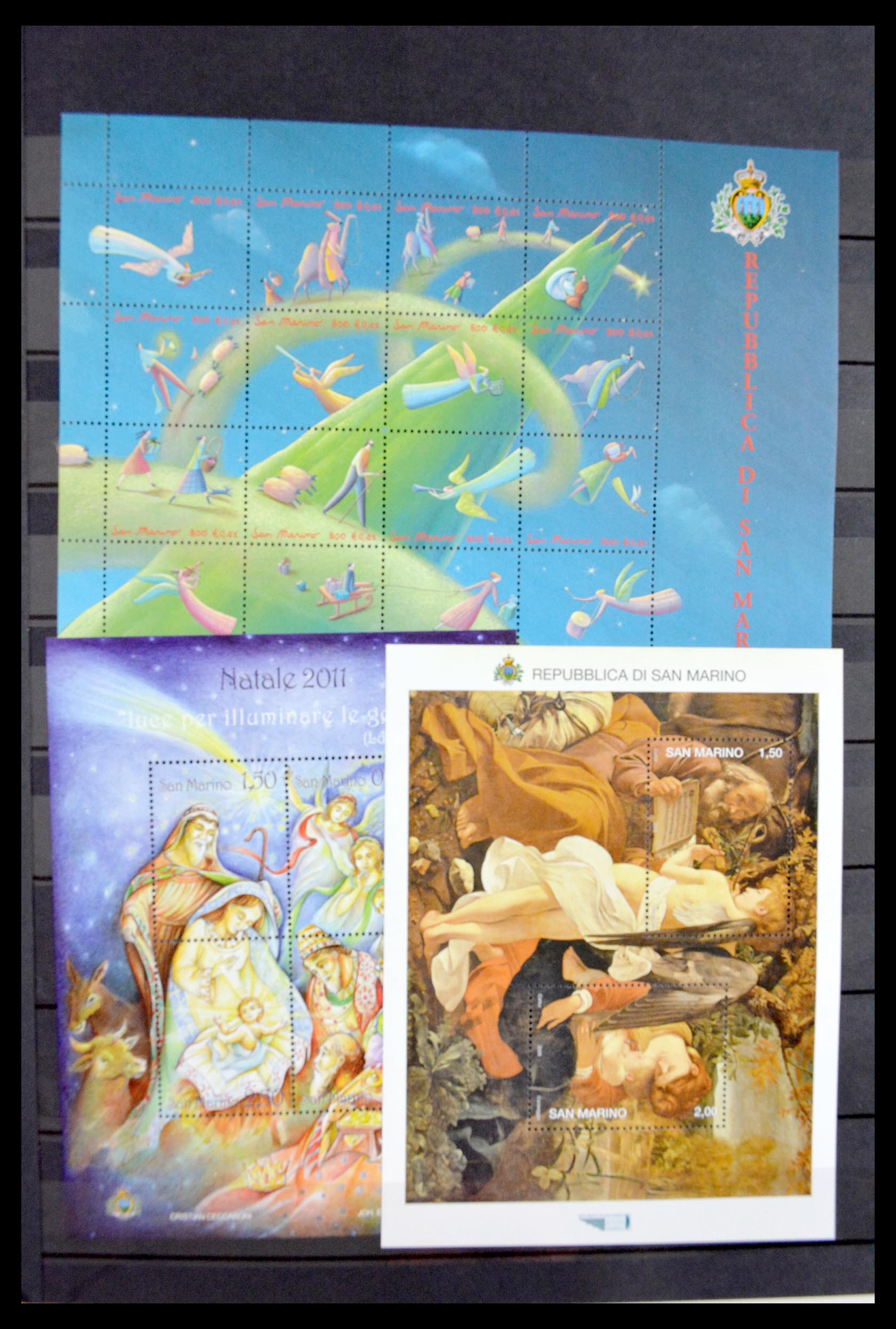 29584 038 - 29584 World souvenir sheets 1980-2011.