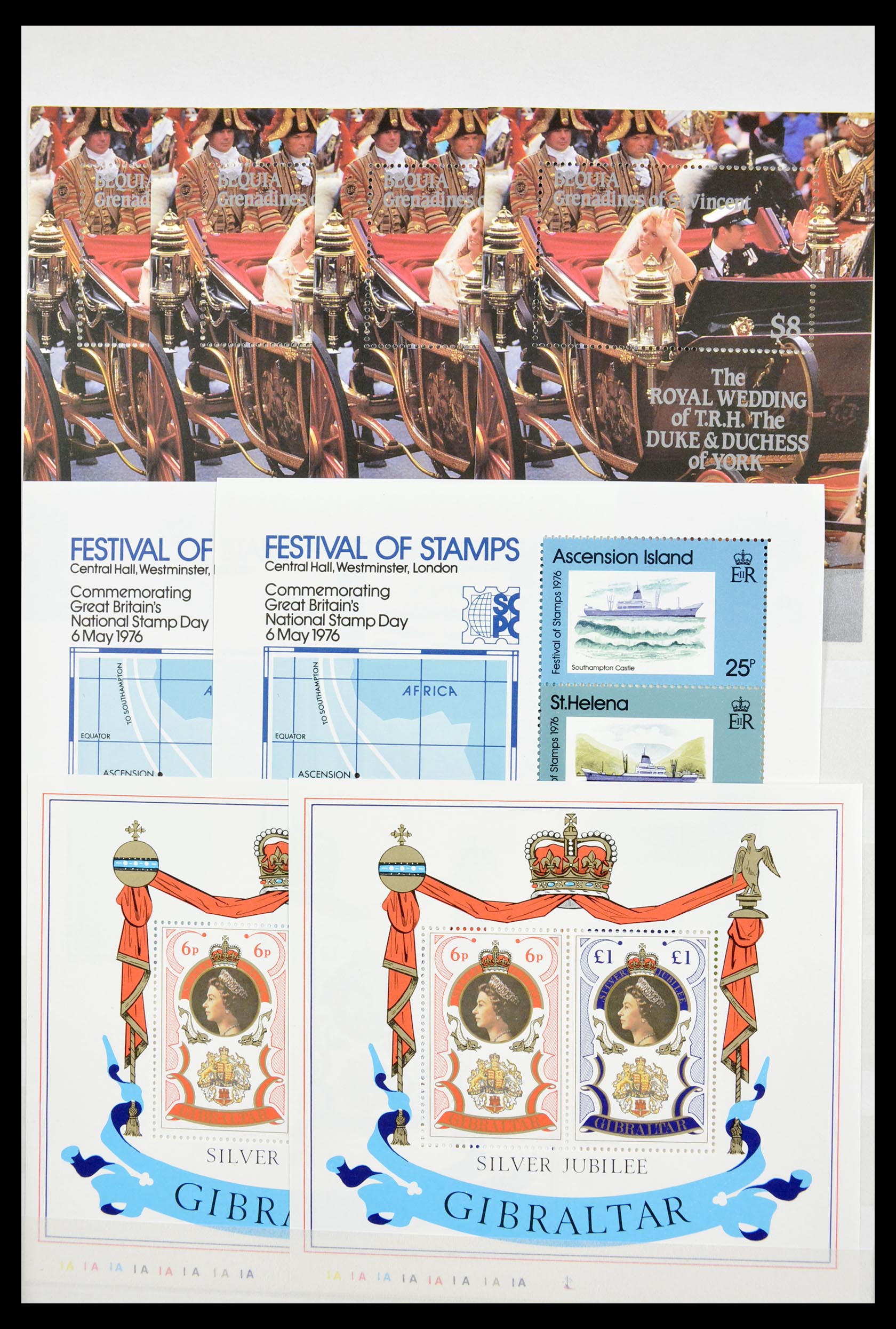 29584 108 - 29584 World souvenir sheets 1980-2011.