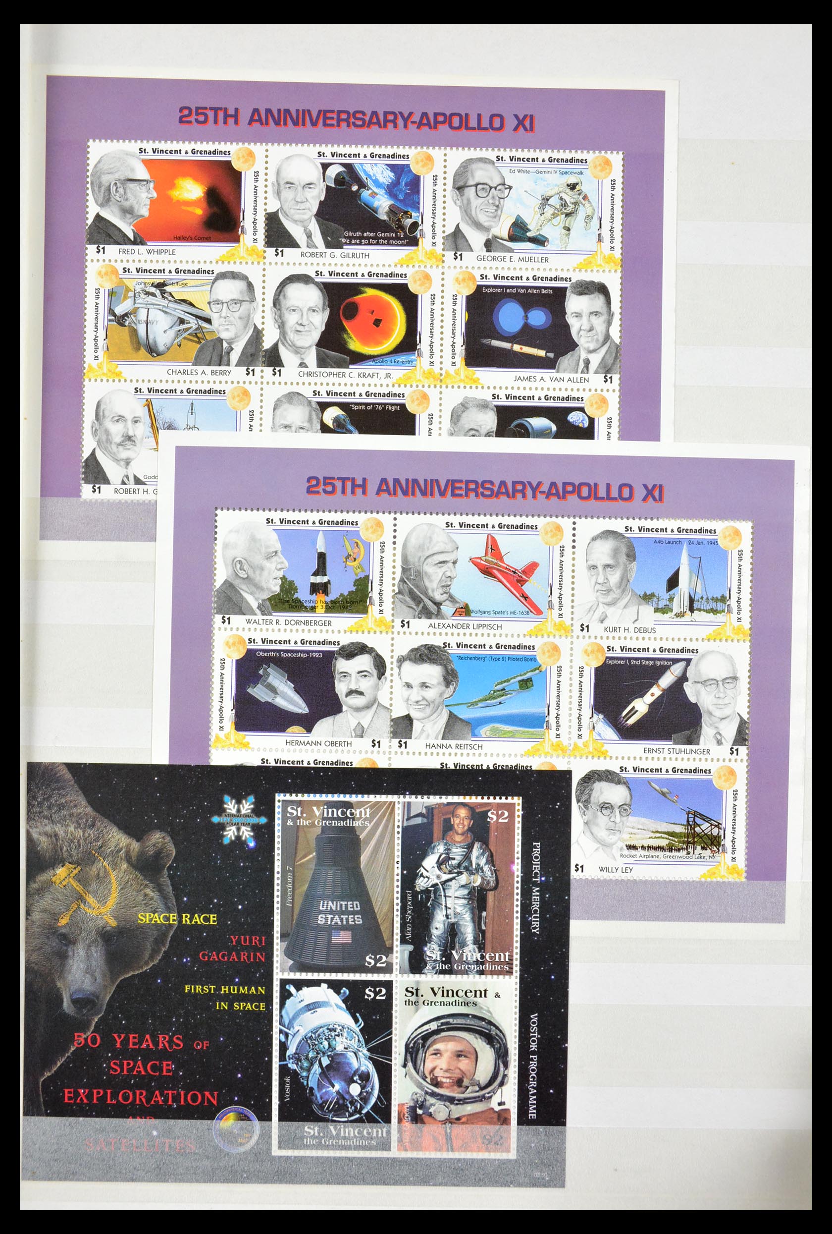 29584 116 - 29584 World souvenir sheets 1980-2011.