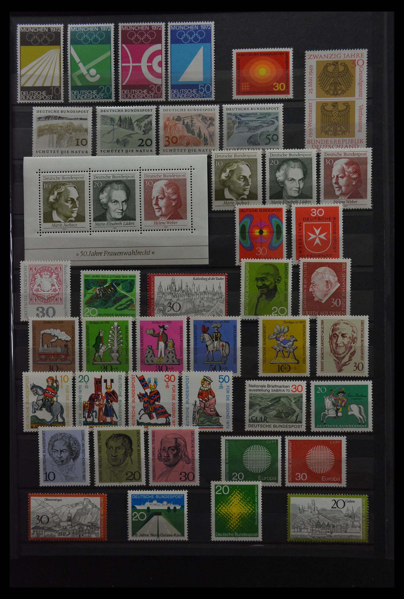 29748 011 - 29748 Bundespost 1952-1997.