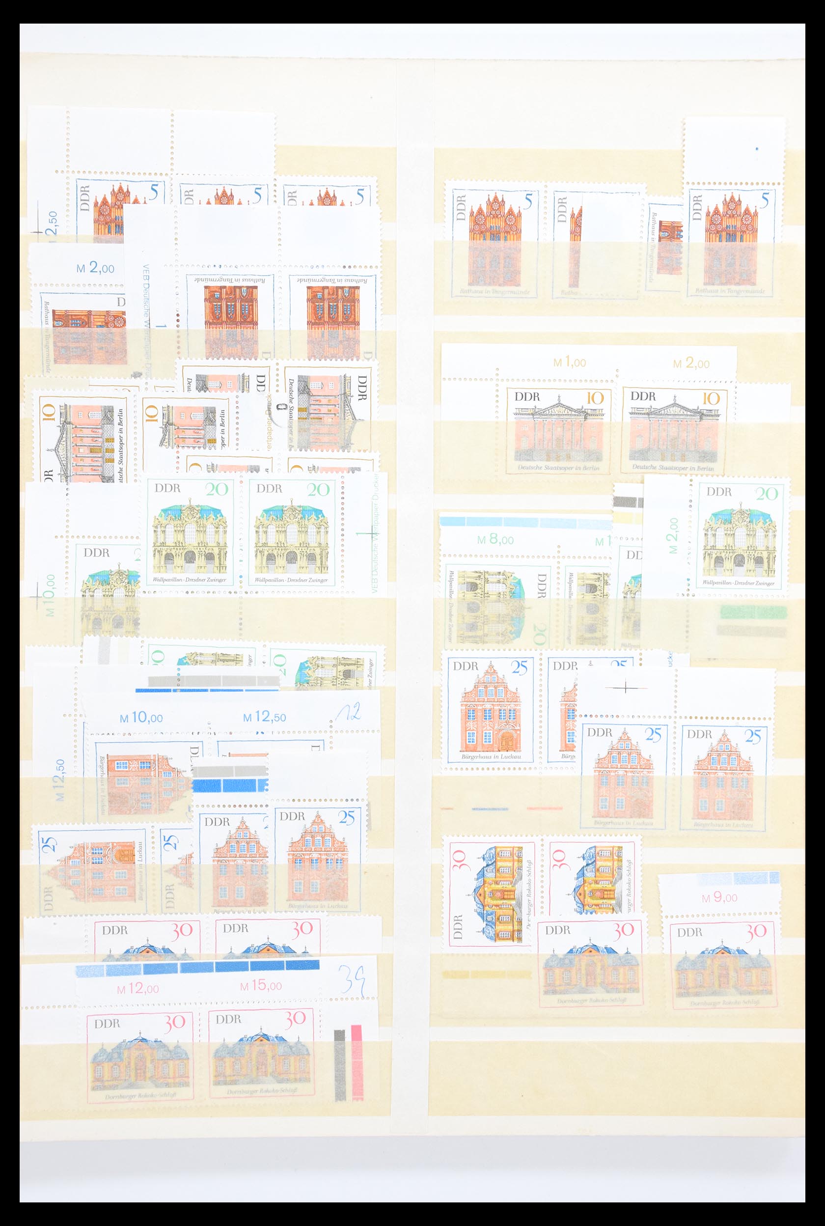 30343 039 - 30343 DDR gigantische stock 1949-1990.