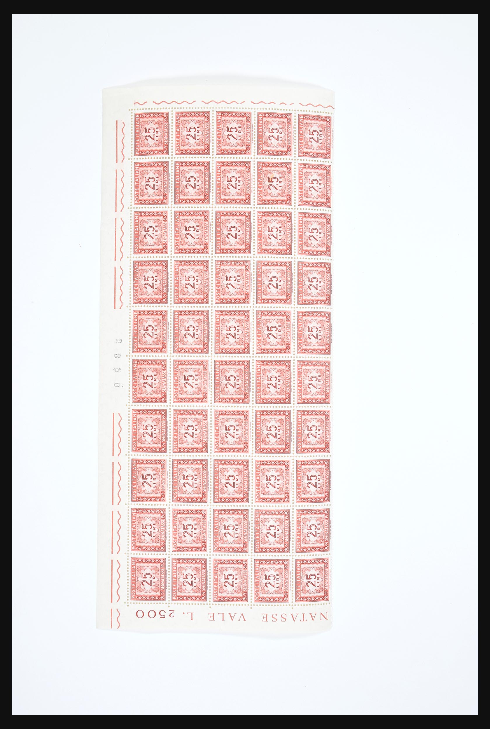 30616 433 - 30616 Italy and territories 1900-1960.