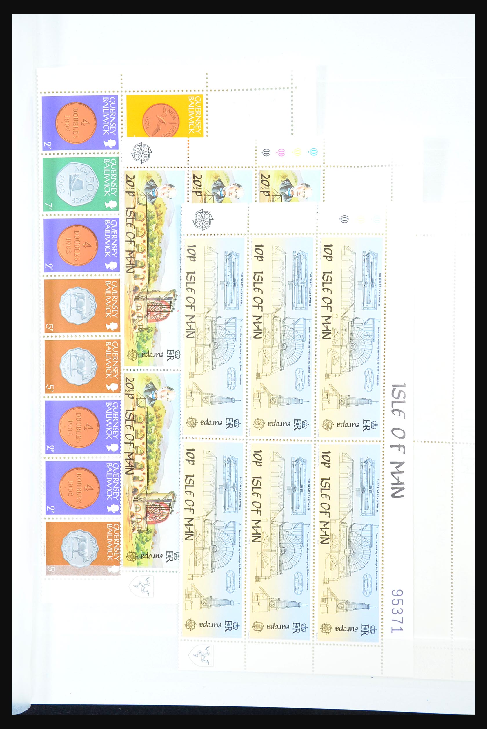 31249 051 - 31249 Channel Islands souvenir sheets and sheetlets 1978-1997.