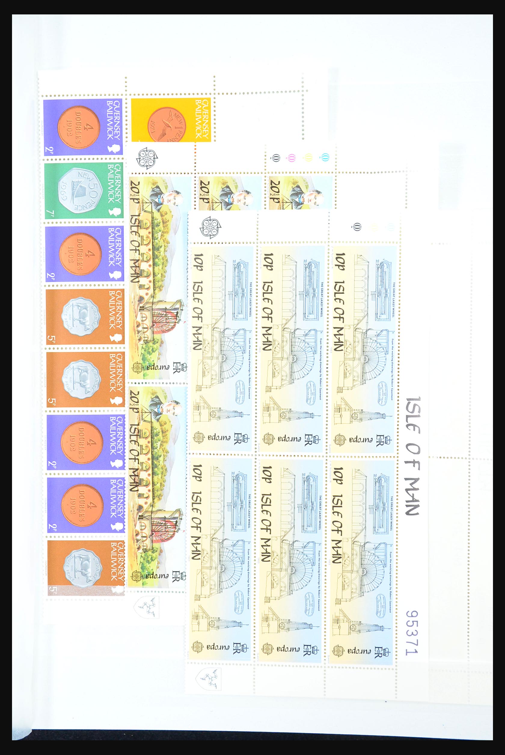 31249 051 - 31249 Kanaaleilanden blokken en velletjes 1978-1997.