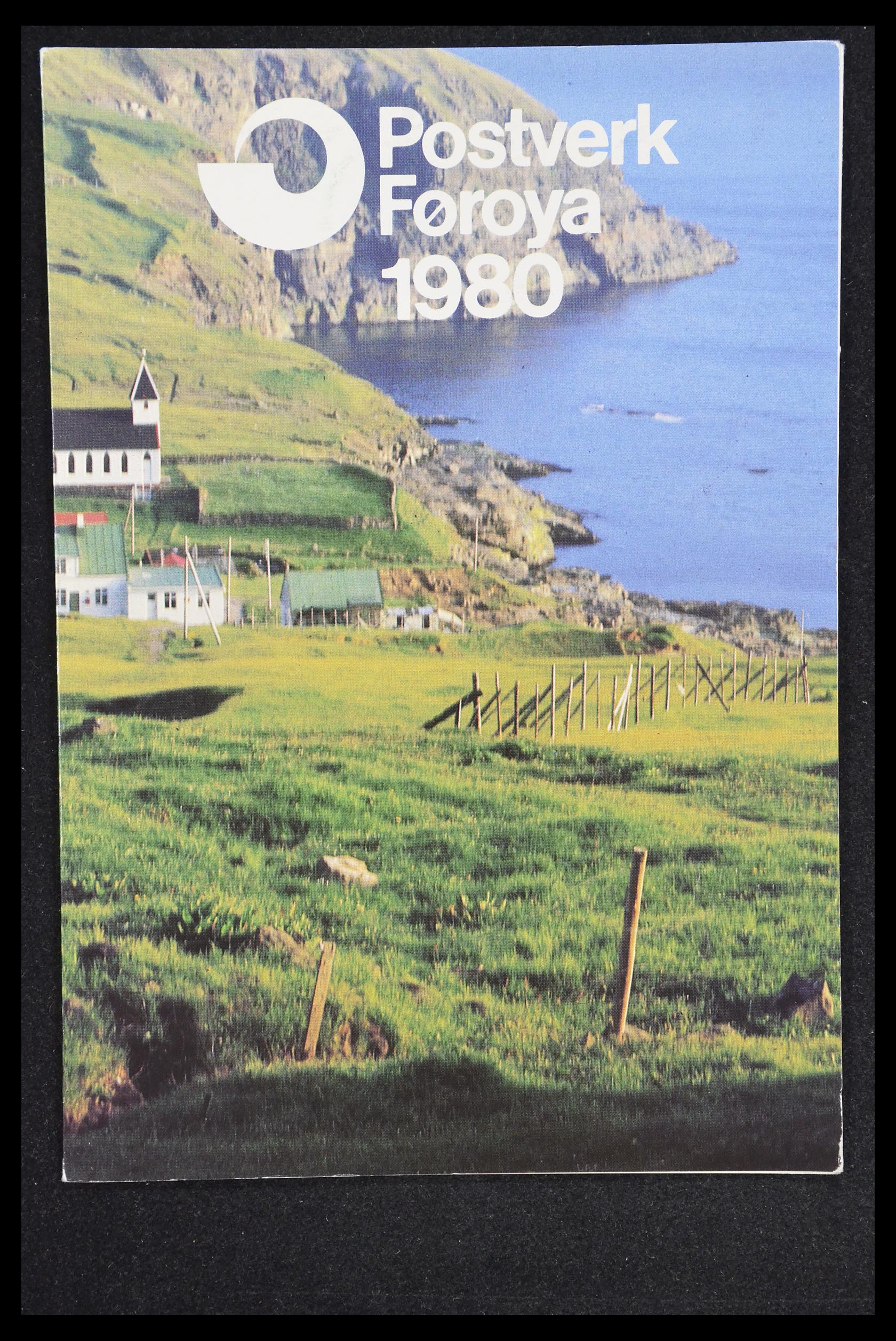 31376 005 - 31376 Faroe Islands 1975-2000.