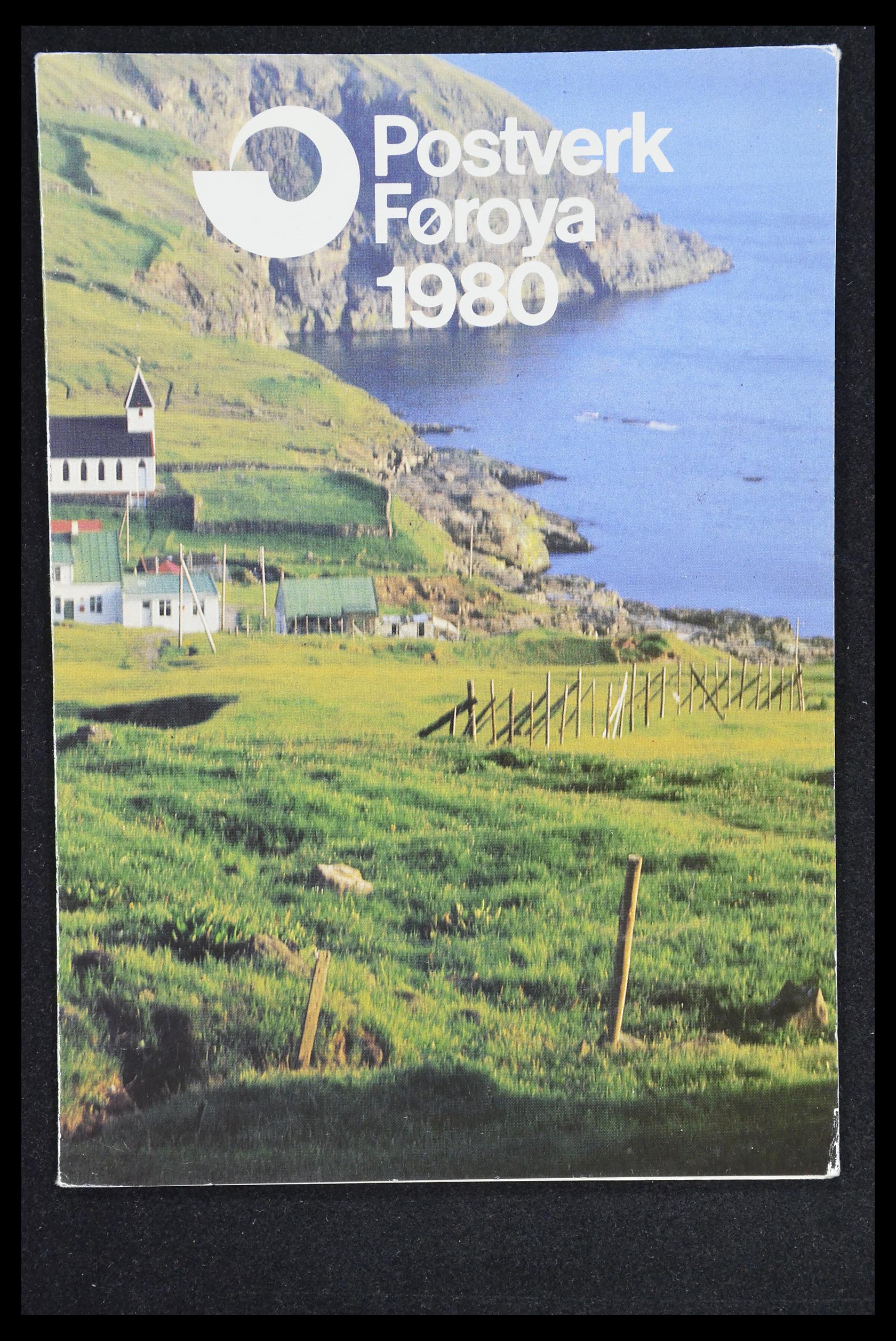 31376 017 - 31376 Faroe Islands 1975-2000.