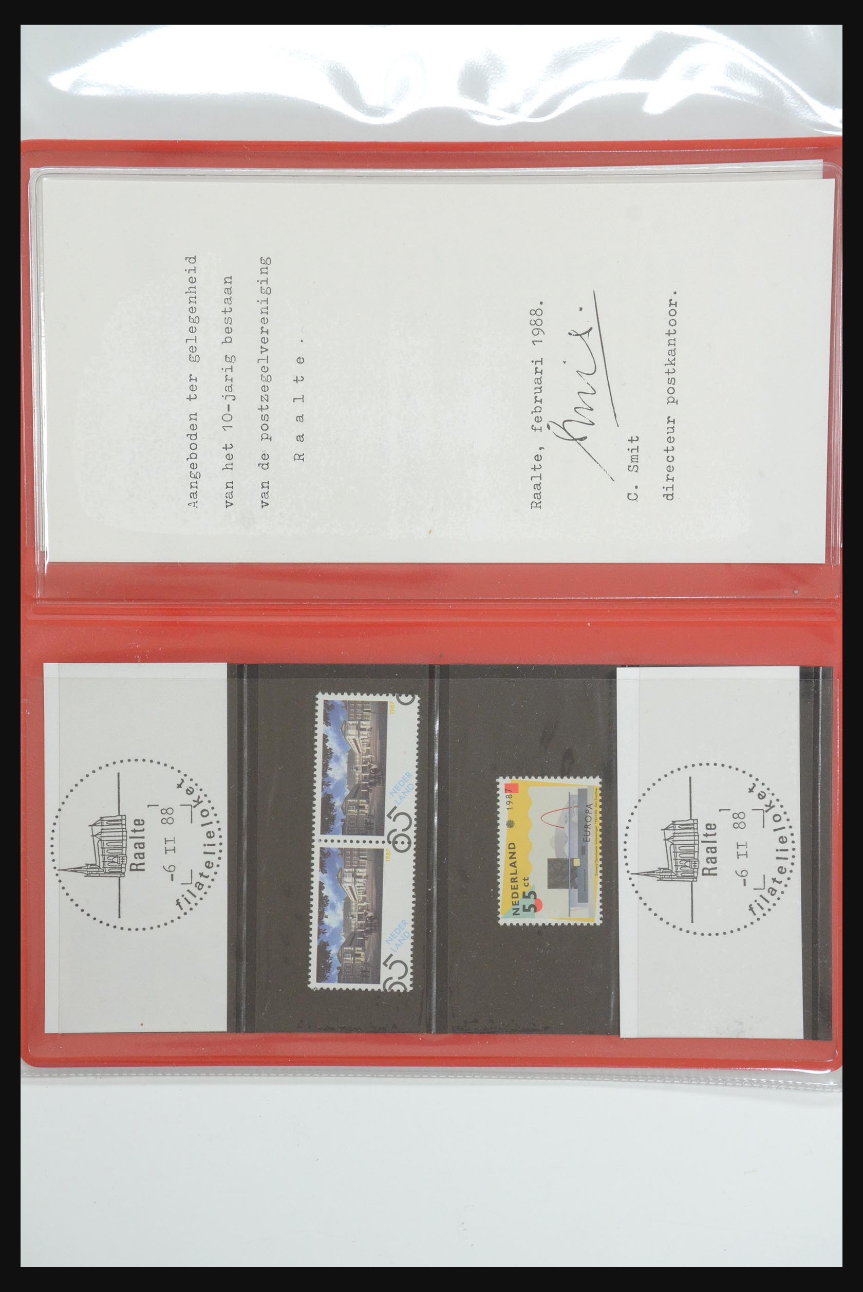 31495 007 - 31495 Netherlands special presentation packs.