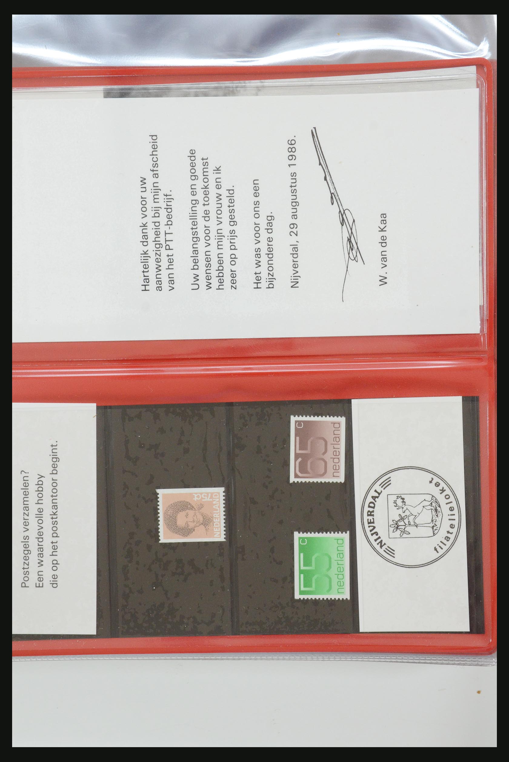 31495 009 - 31495 Netherlands special presentation packs.