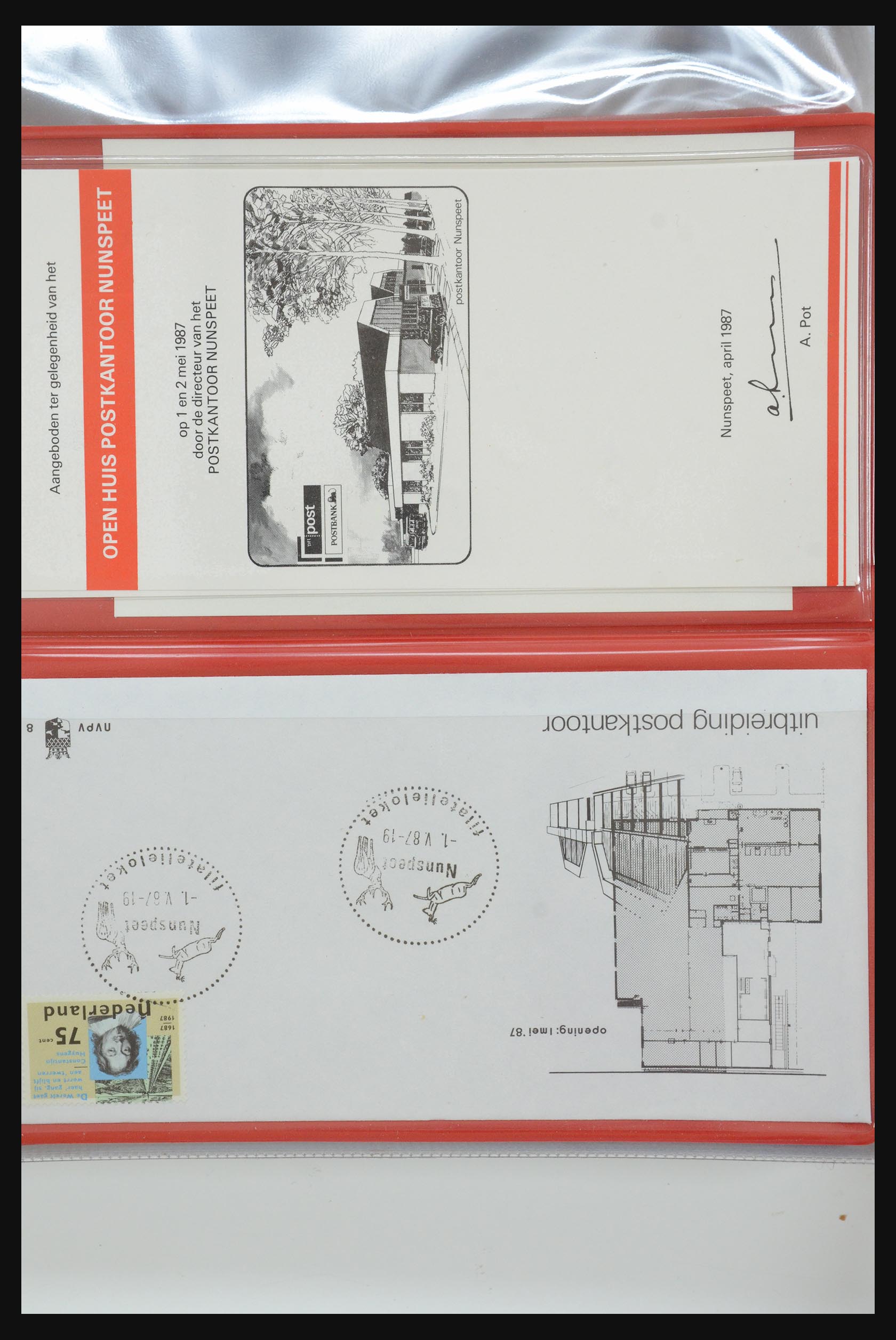 31495 012 - 31495 Netherlands special presentation packs.