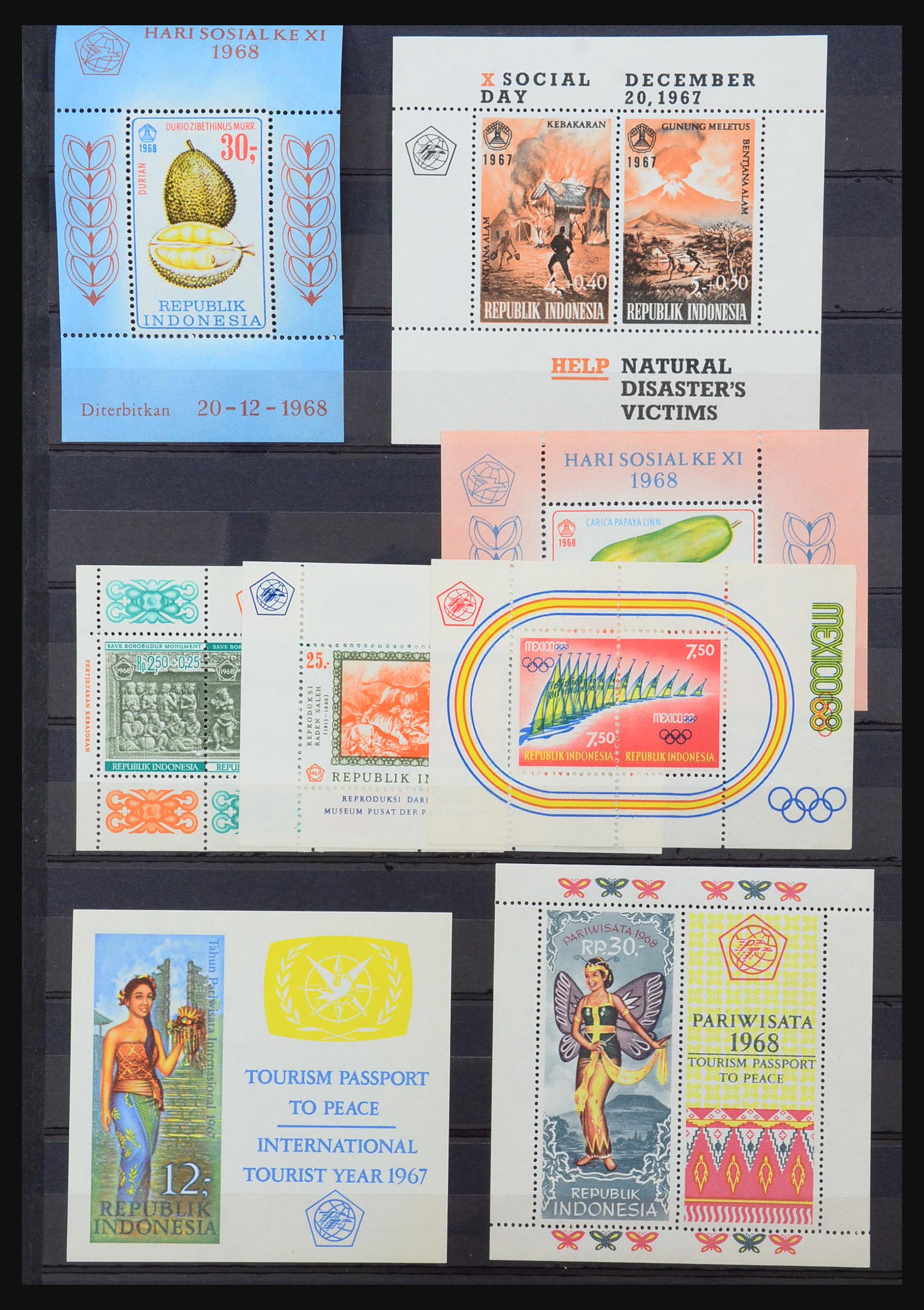 31524 025 - 31524 World souvenir sheets 1937-1985.