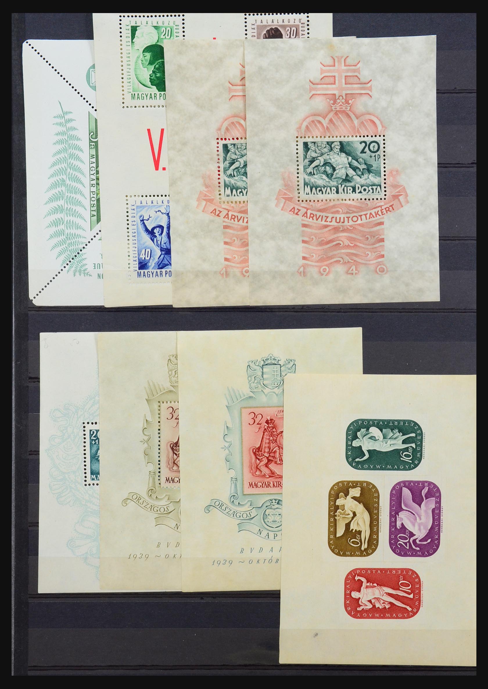 31524 029 - 31524 World souvenir sheets 1937-1985.