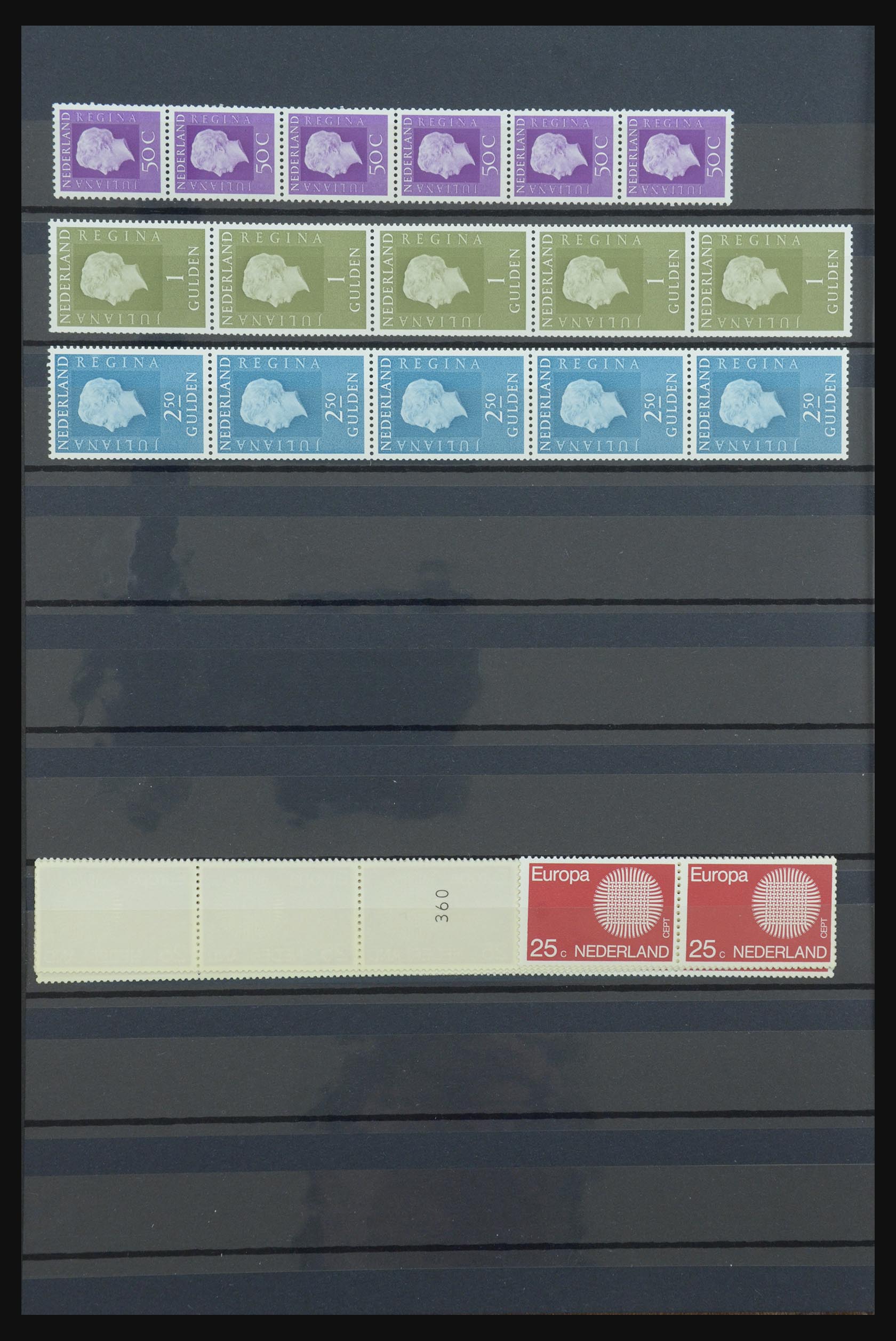 31625 002 - 31625 Netherlands coilstamps 1965-2009.