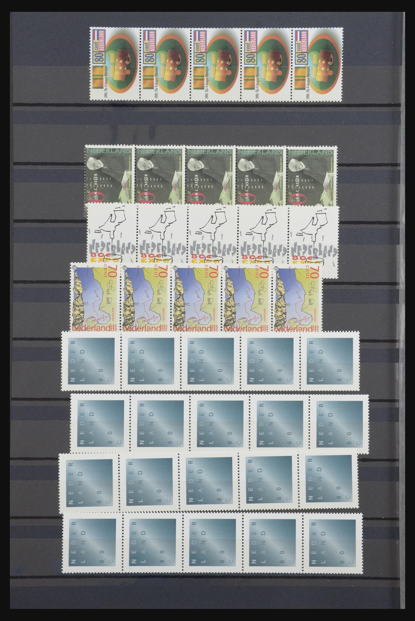 31625 014 - 31625 Netherlands coilstamps 1965-2009.