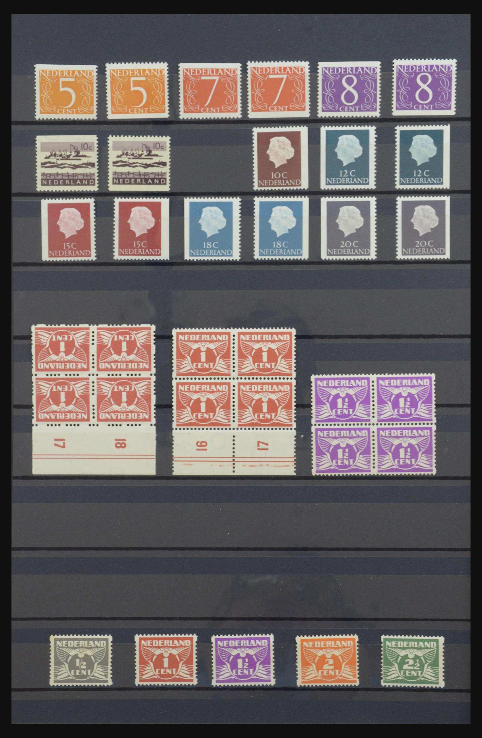 31625 030 - 31625 Netherlands coilstamps 1965-2009.