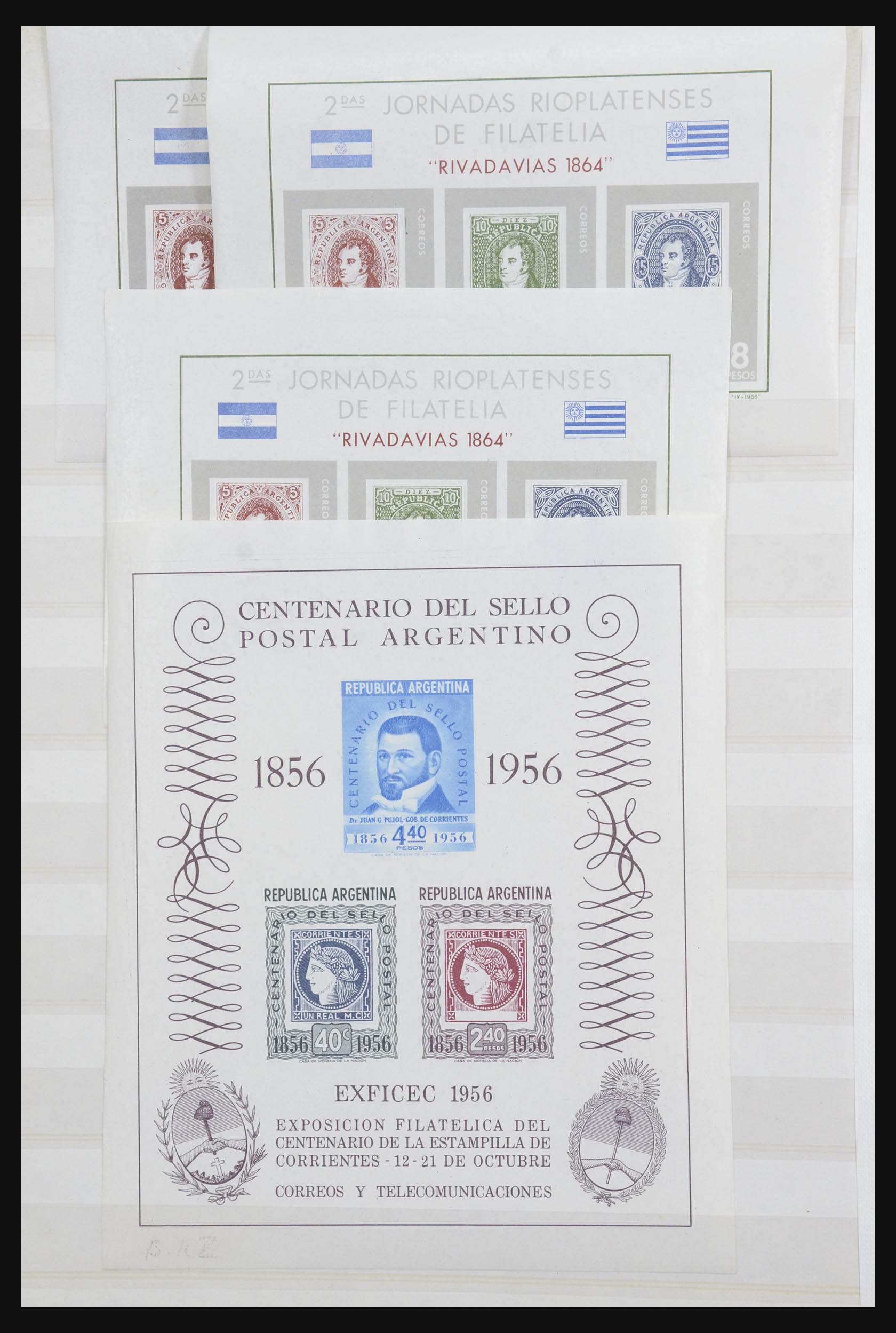 31652 002 - 31652 Motief: postzegel op postzegel 1940-1993.
