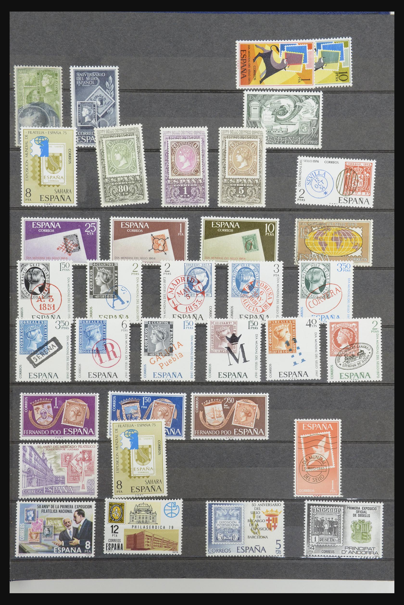 31652 034 - 31652 Motief: postzegel op postzegel 1940-1993.