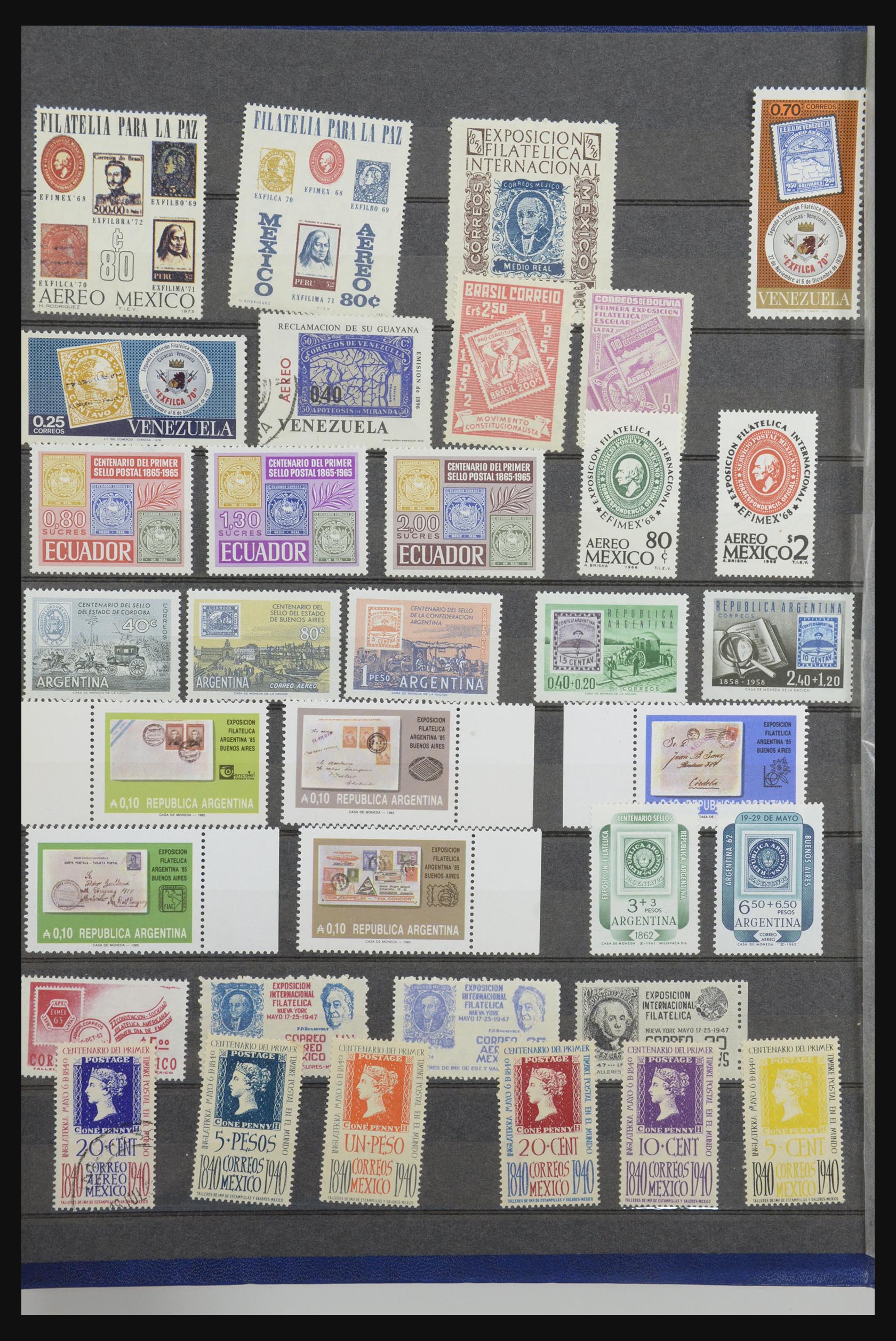 31652 035 - 31652 Motief: postzegel op postzegel 1940-1993.