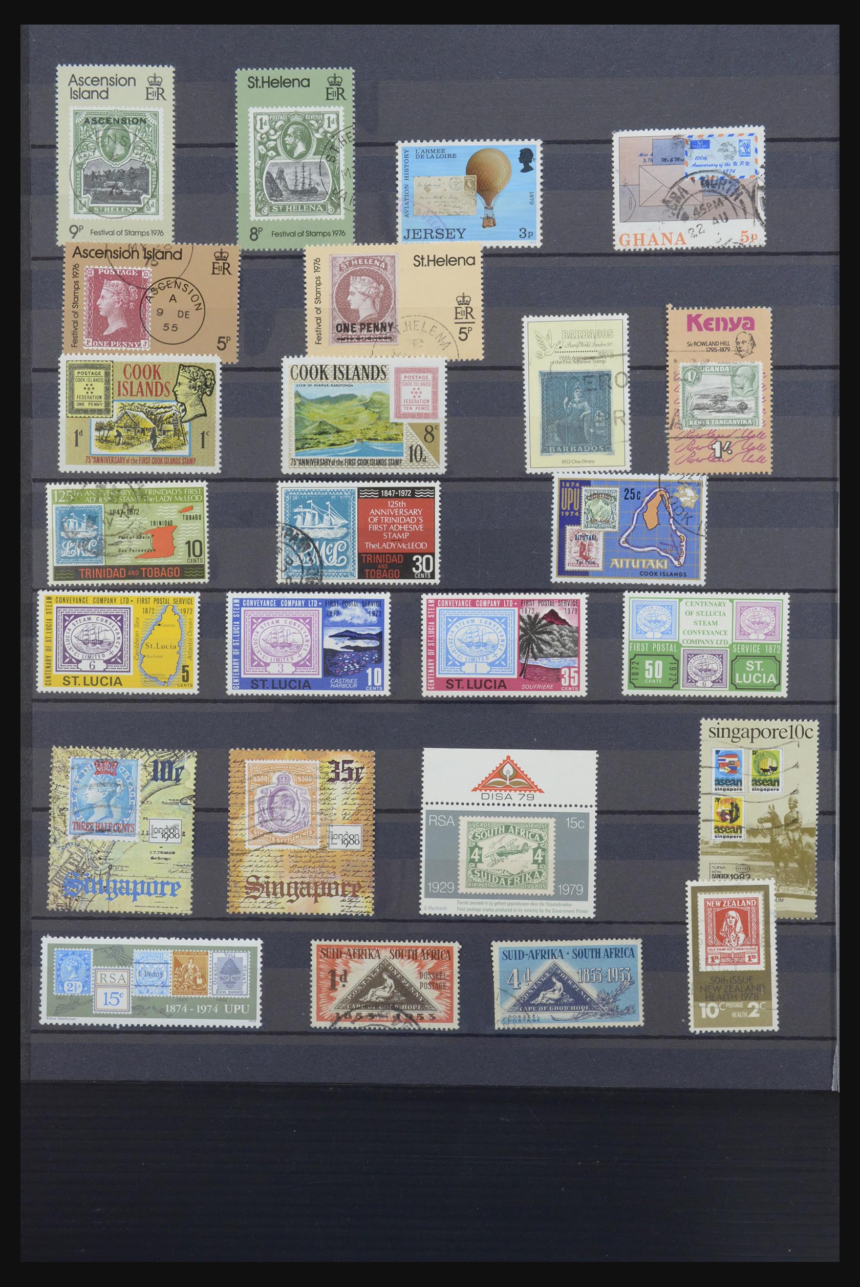 31652 064 - 31652 Motief: postzegel op postzegel 1940-1993.